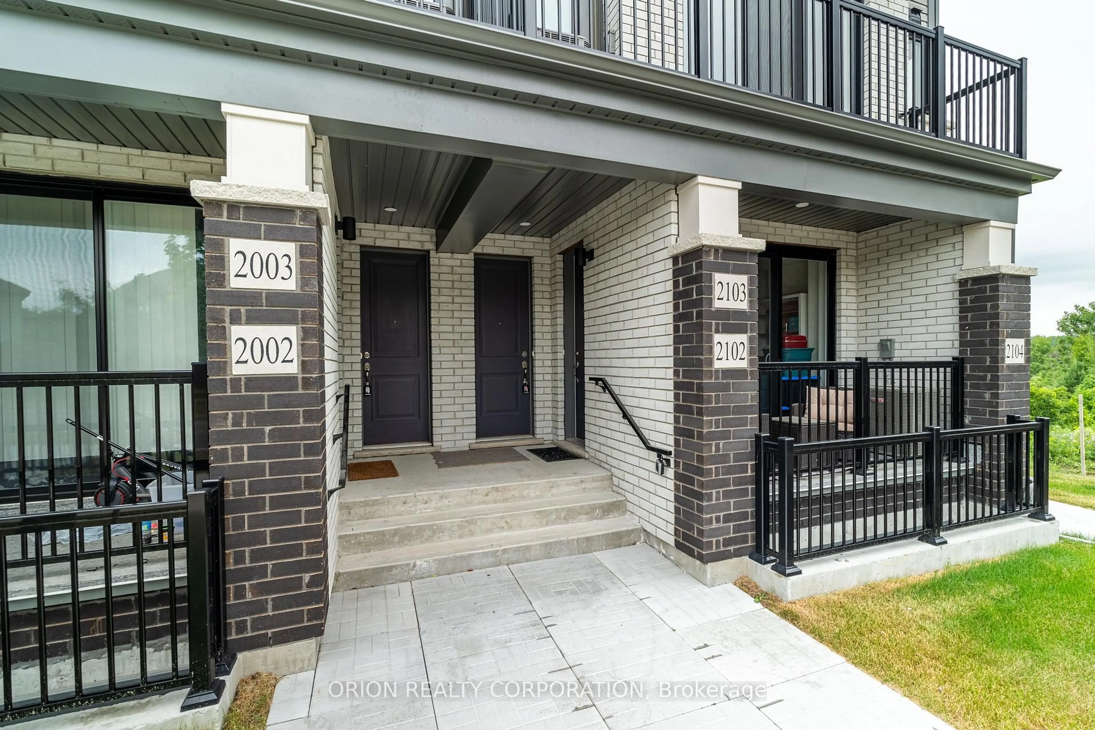 Indoor entryway for 160 Densmore Rd #2003, Cobourg Ontario K9A 0X8