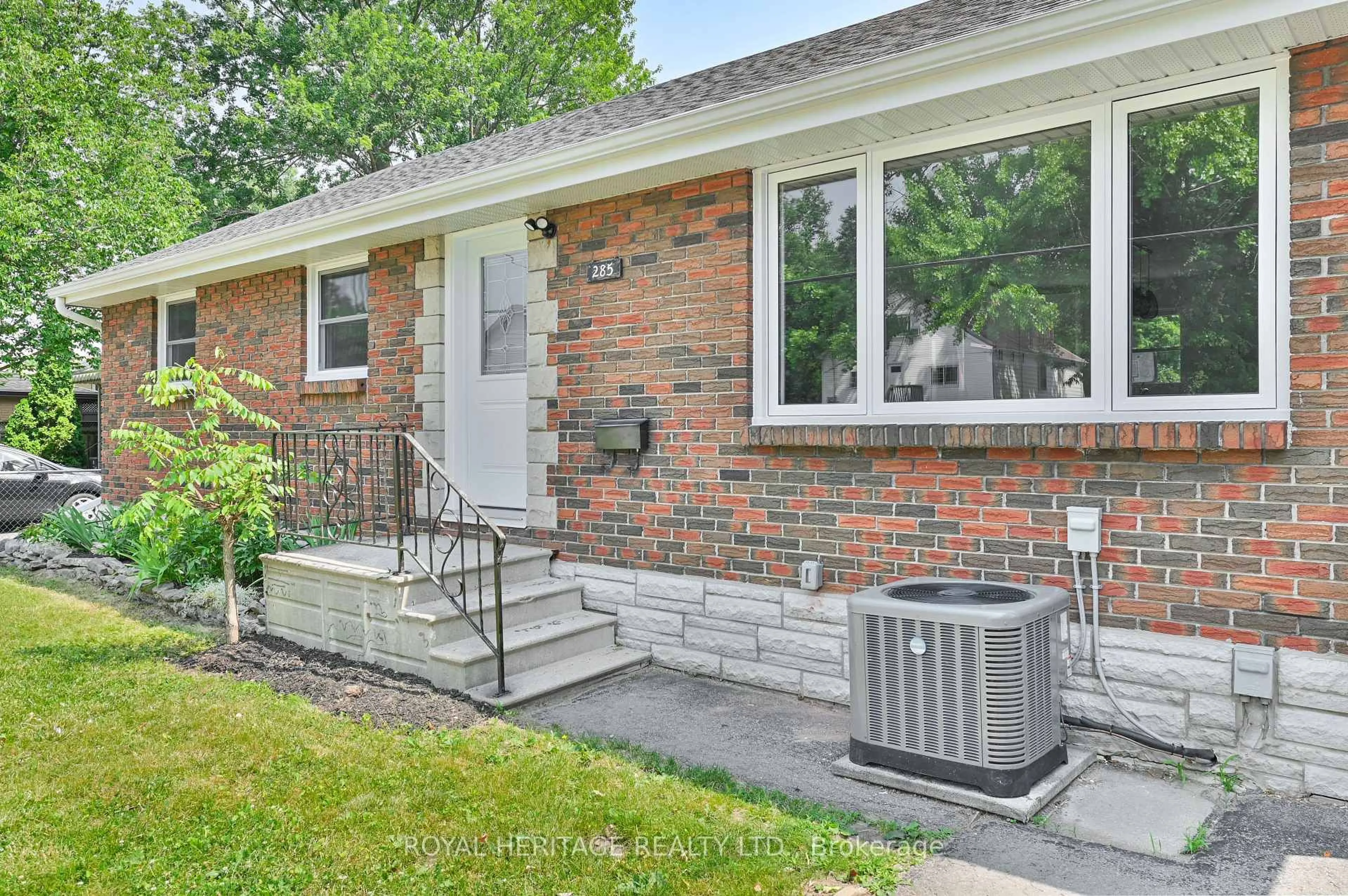 Home with brick exterior material, street for 285 Herchimer Ave, Belleville Ontario K8N 4Y9