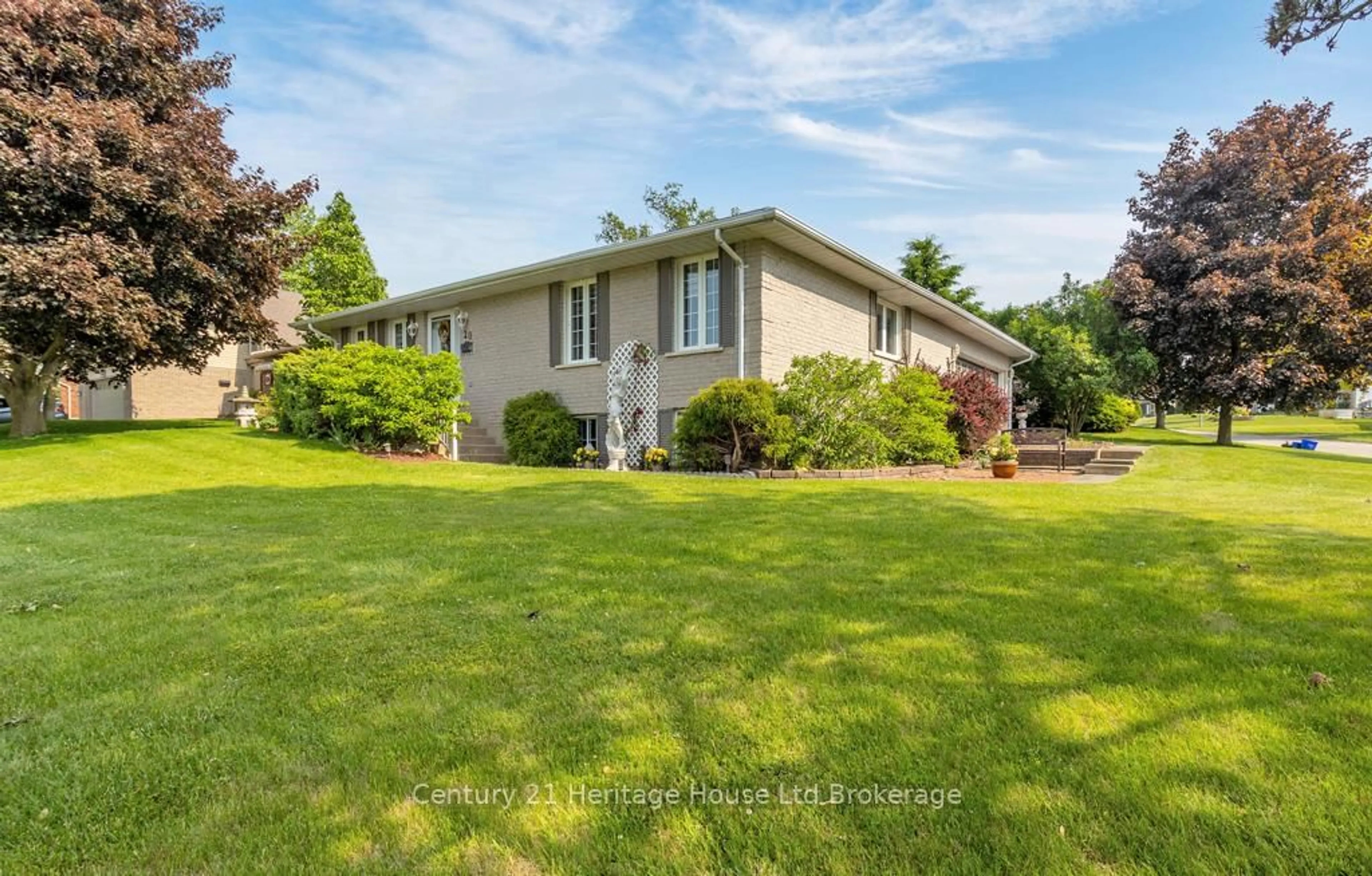 Unknown for 20 Woodcock Dr, Tillsonburg Ontario N4G 4M2