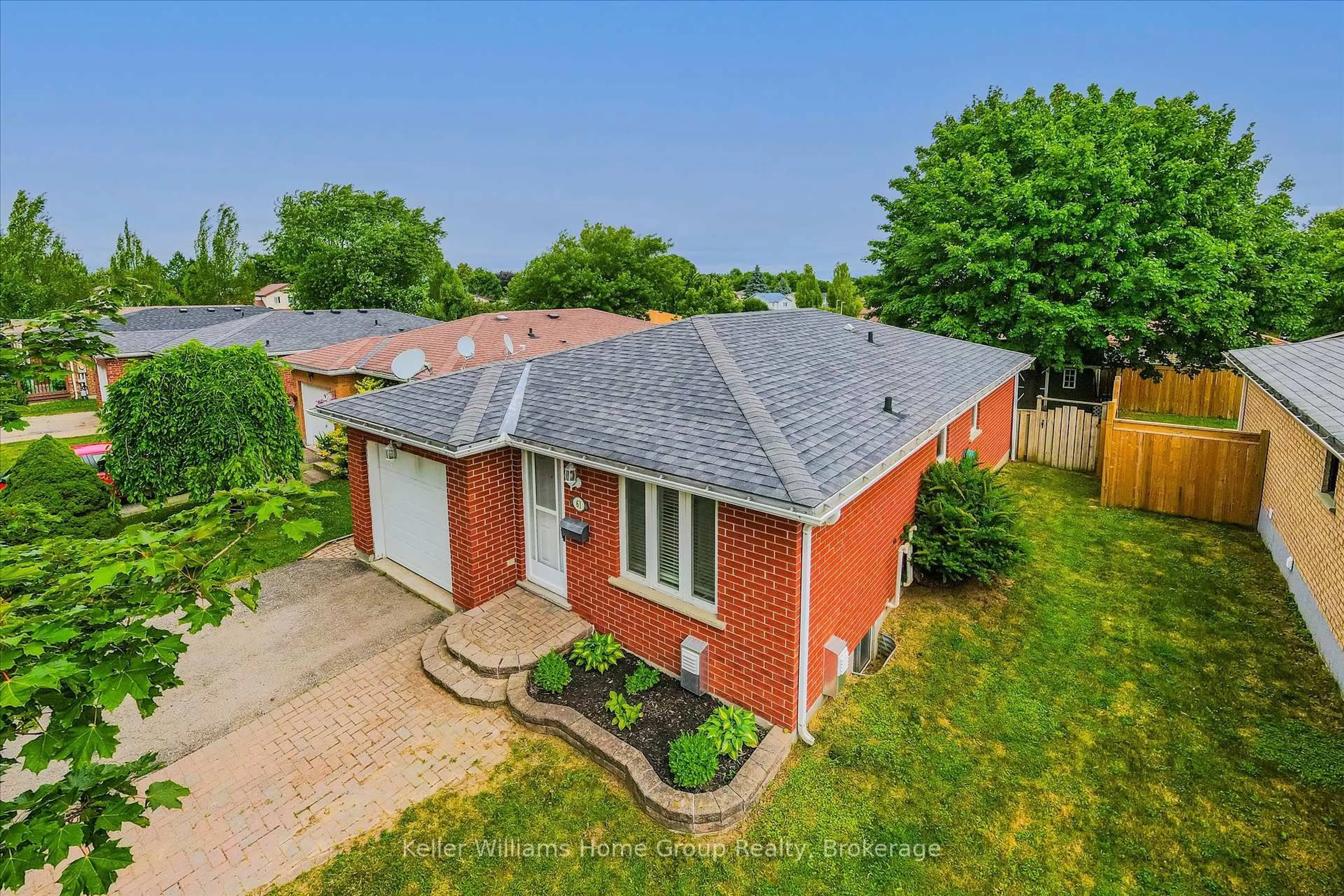 A pic from outside/outdoor area/front of a property/back of a property/a pic from drone, street for 61 Eastview Rd, Guelph Ontario N1E 6K5