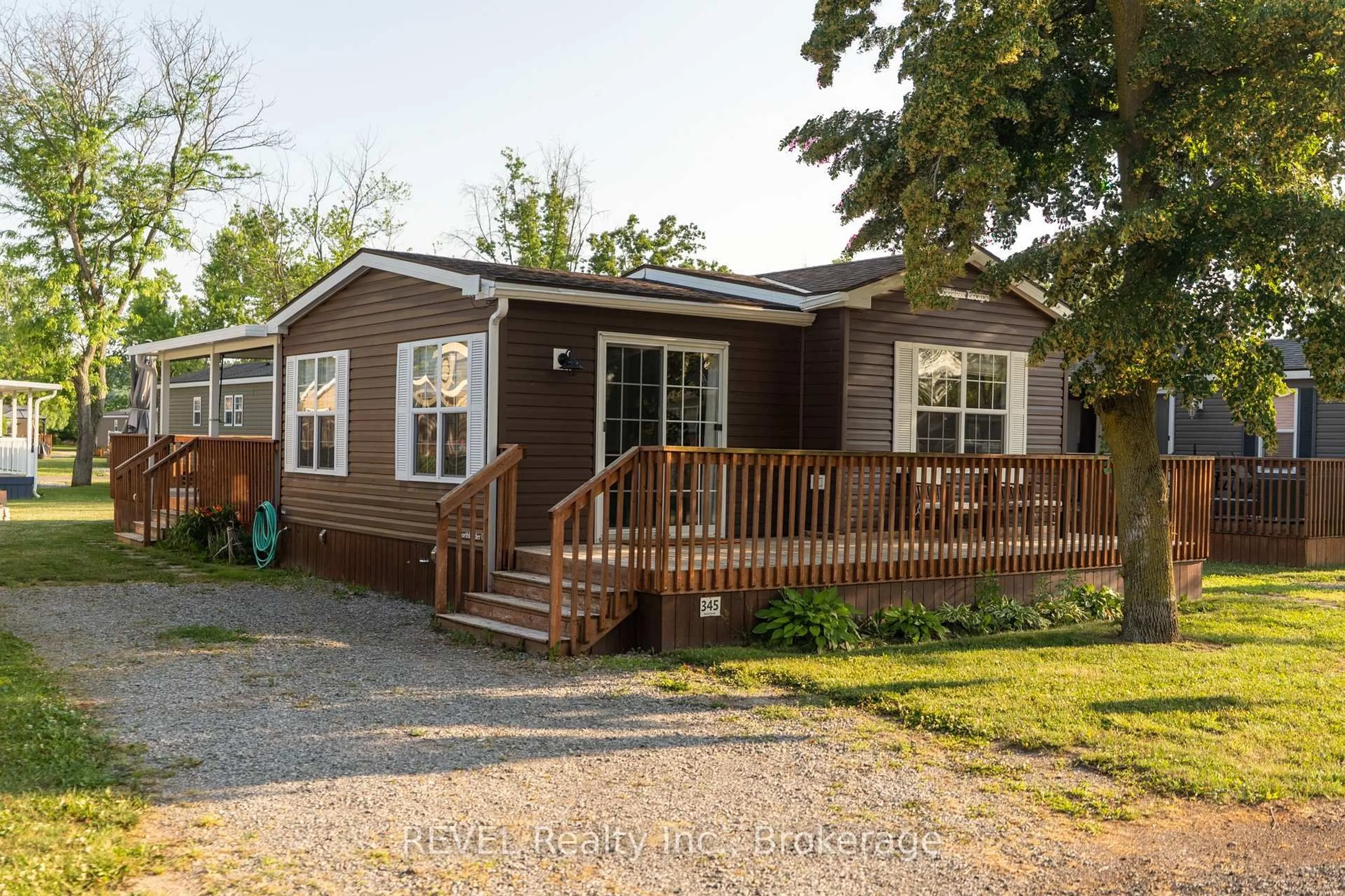 Home with vinyl exterior material, street for 1501 Line 8 Rd #345, Niagara-on-the-Lake Ontario L0S 1J0