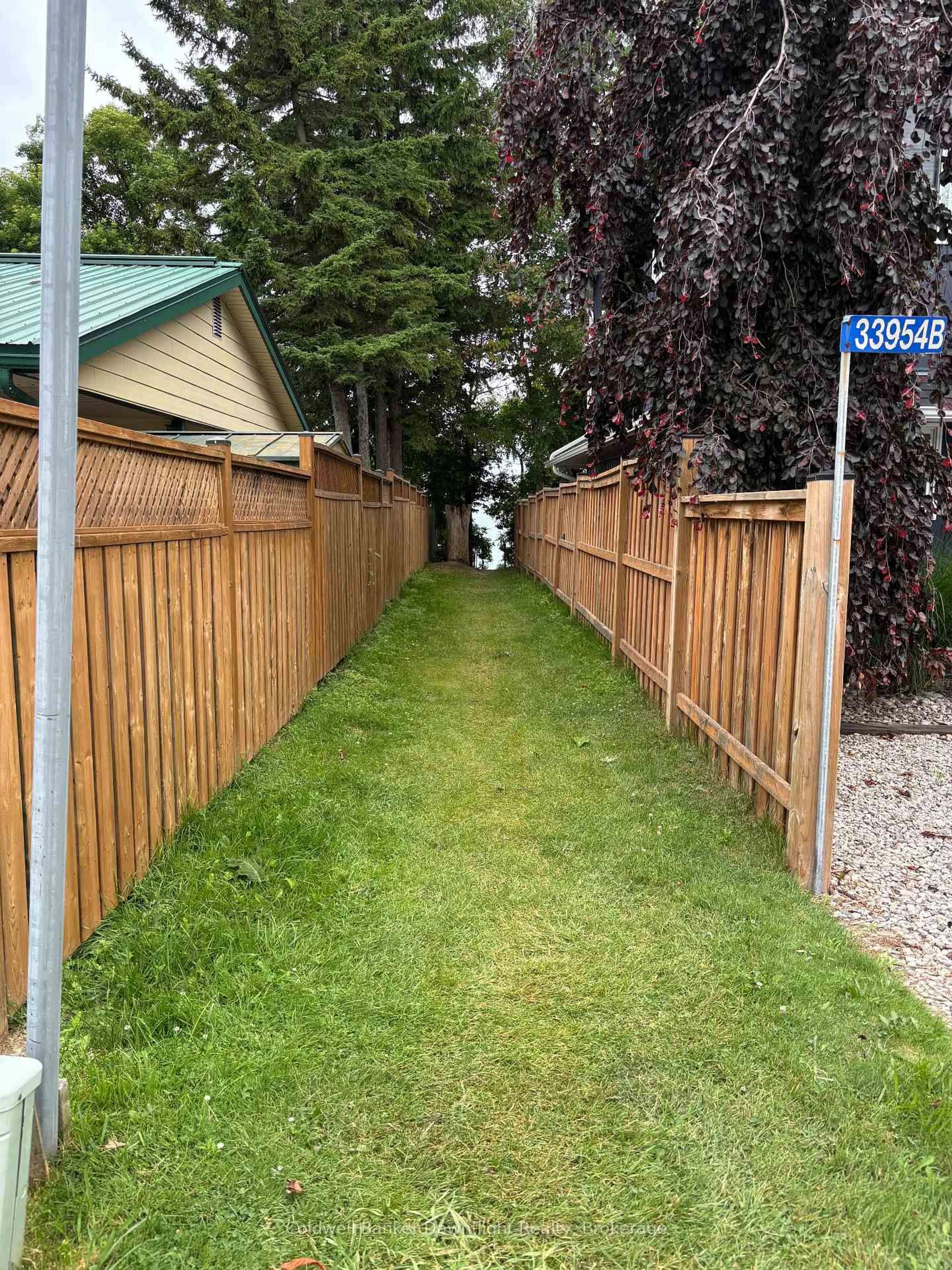 Unknown for 33962 Highlands Dr, Bluewater Ontario N0M 1N0
