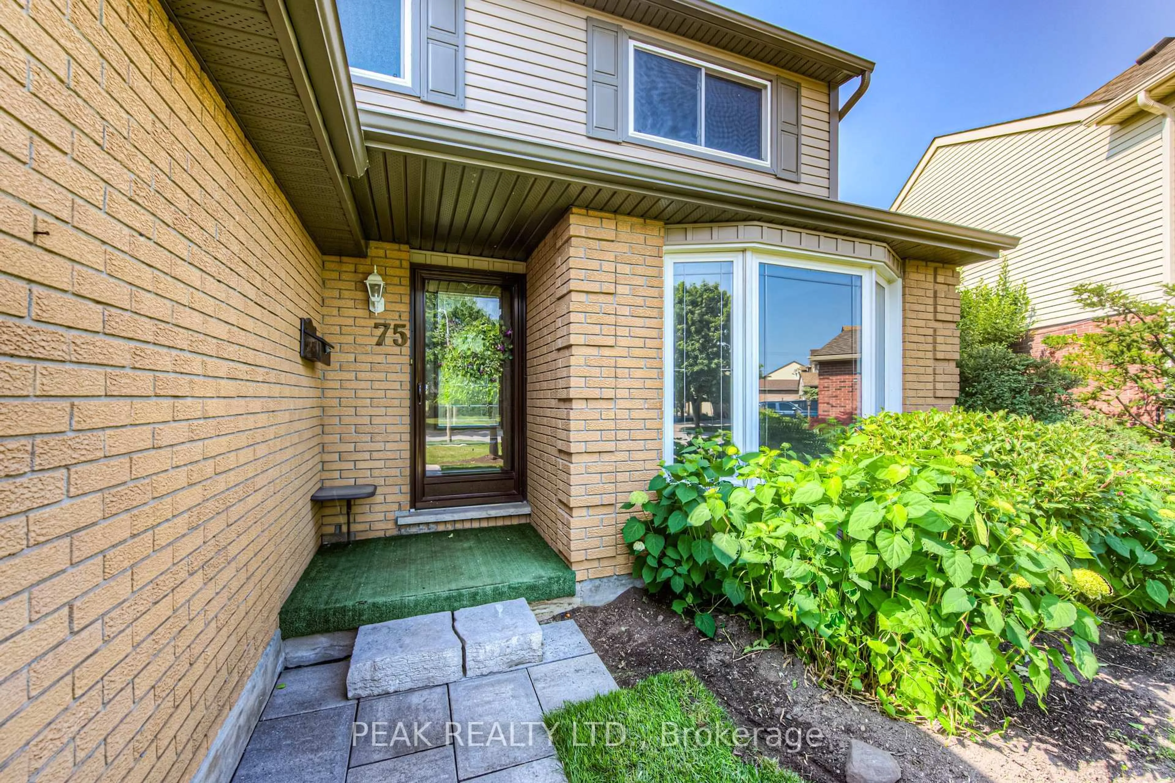 Home with brick exterior material, street for 75 Hickory Hollow Cres, Kitchener Ontario N2N 1X9