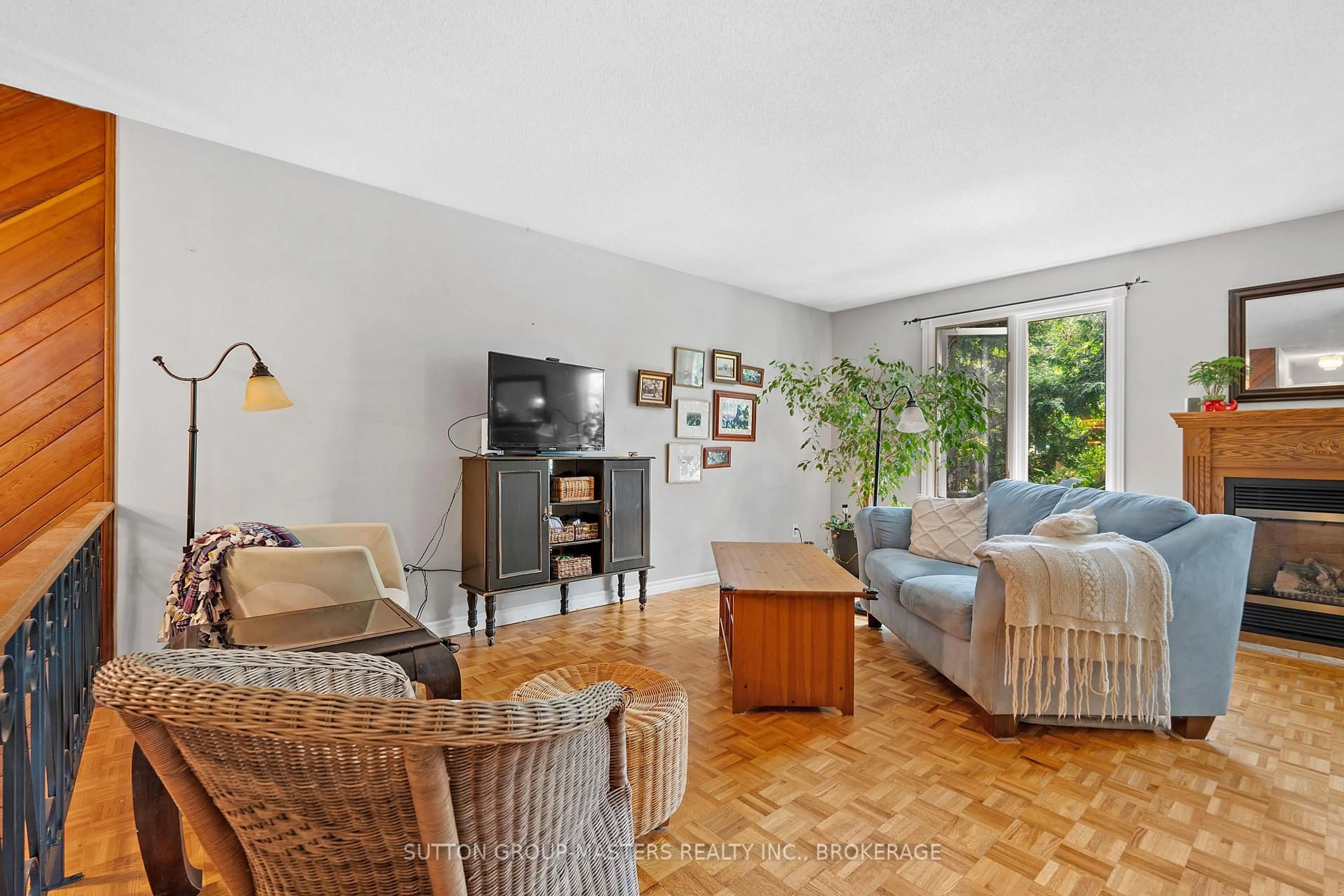 Living room with furniture, unknown for 798 Danbury Rd, Kingston Ontario K7M 6T4