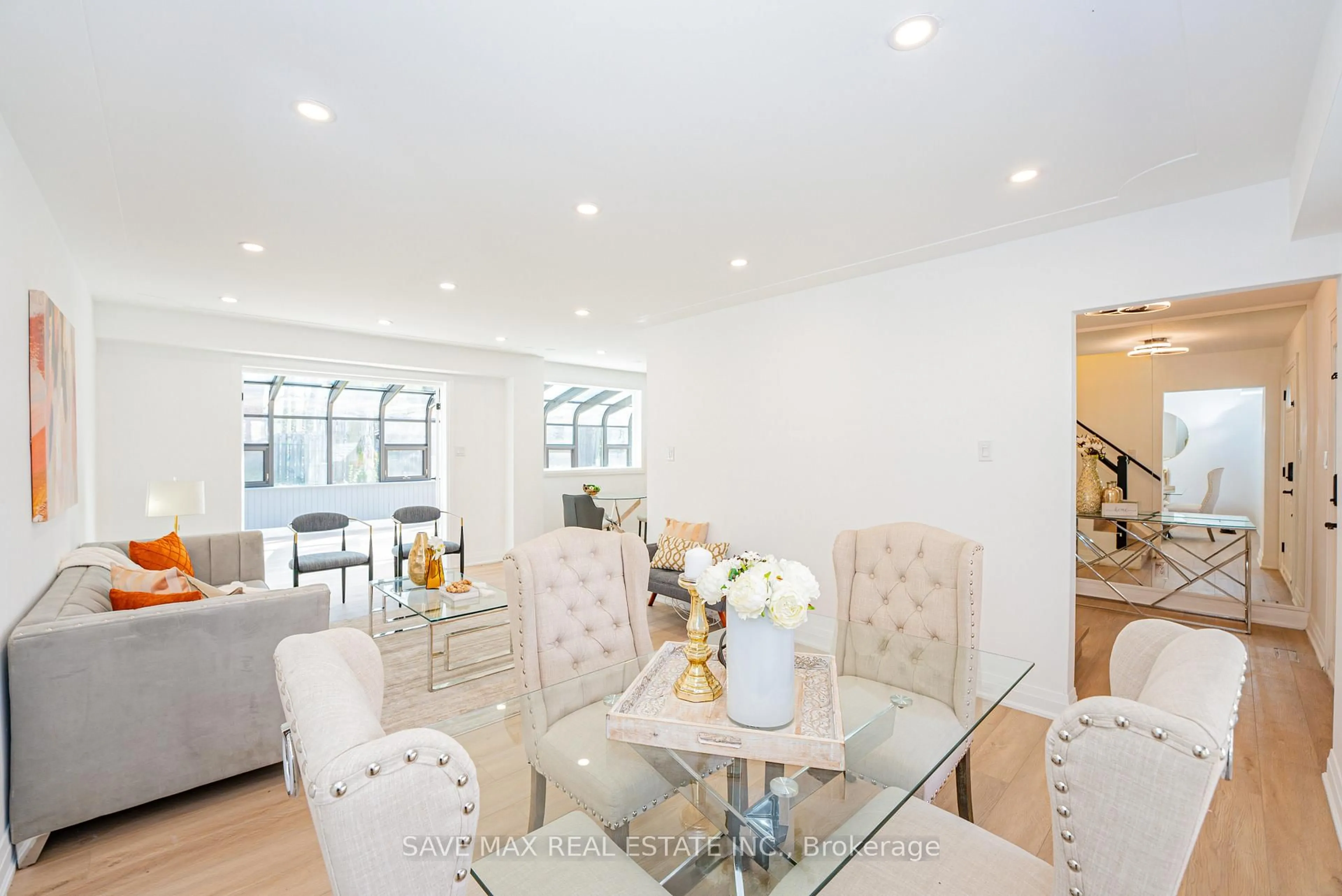 Dining room, unknown for 281 PARKMOUNT Dr, Waterloo Ontario N2L 5R4