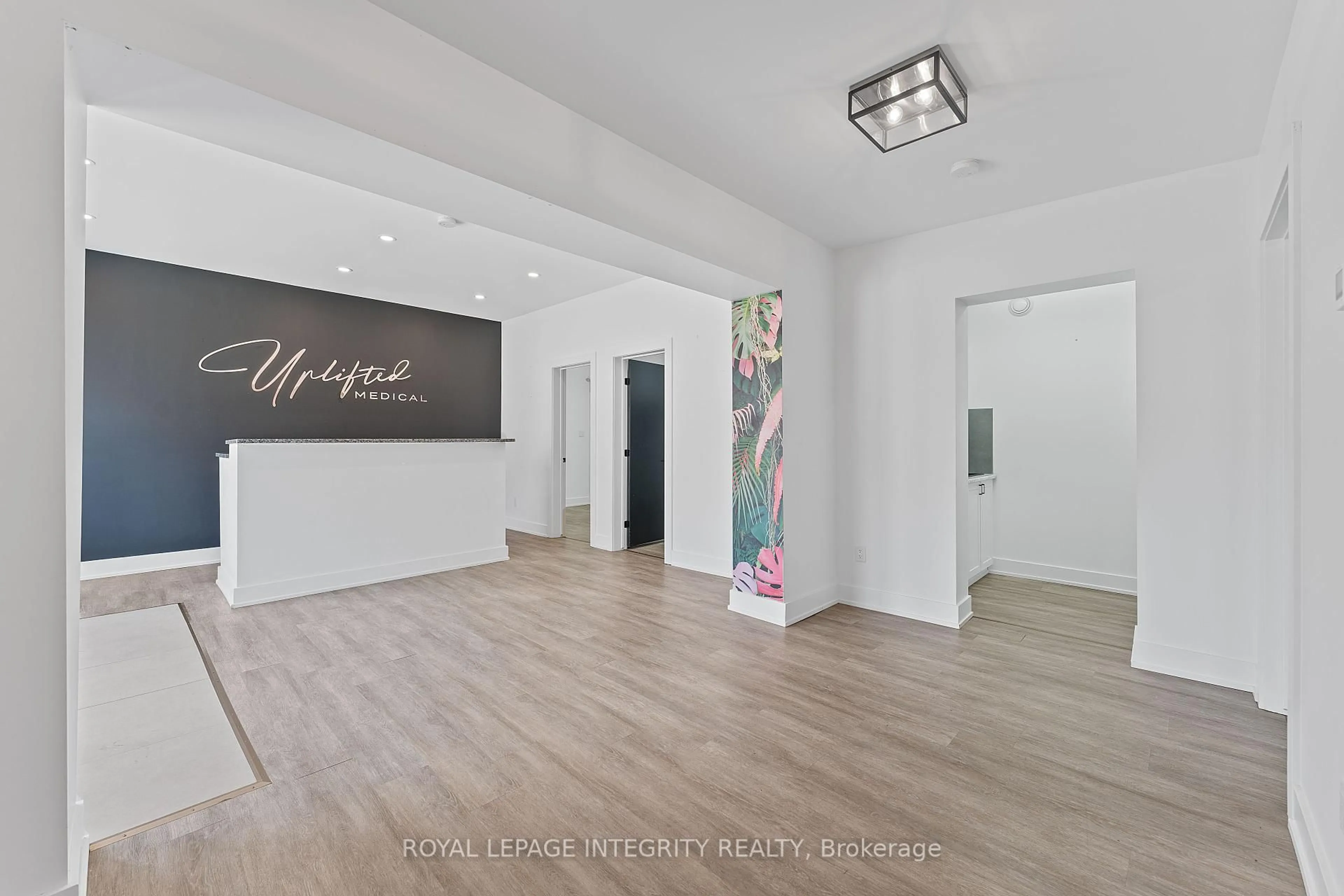 Indoor foyer for 28-34 Market St, Smiths Falls Ontario K7A 2E6