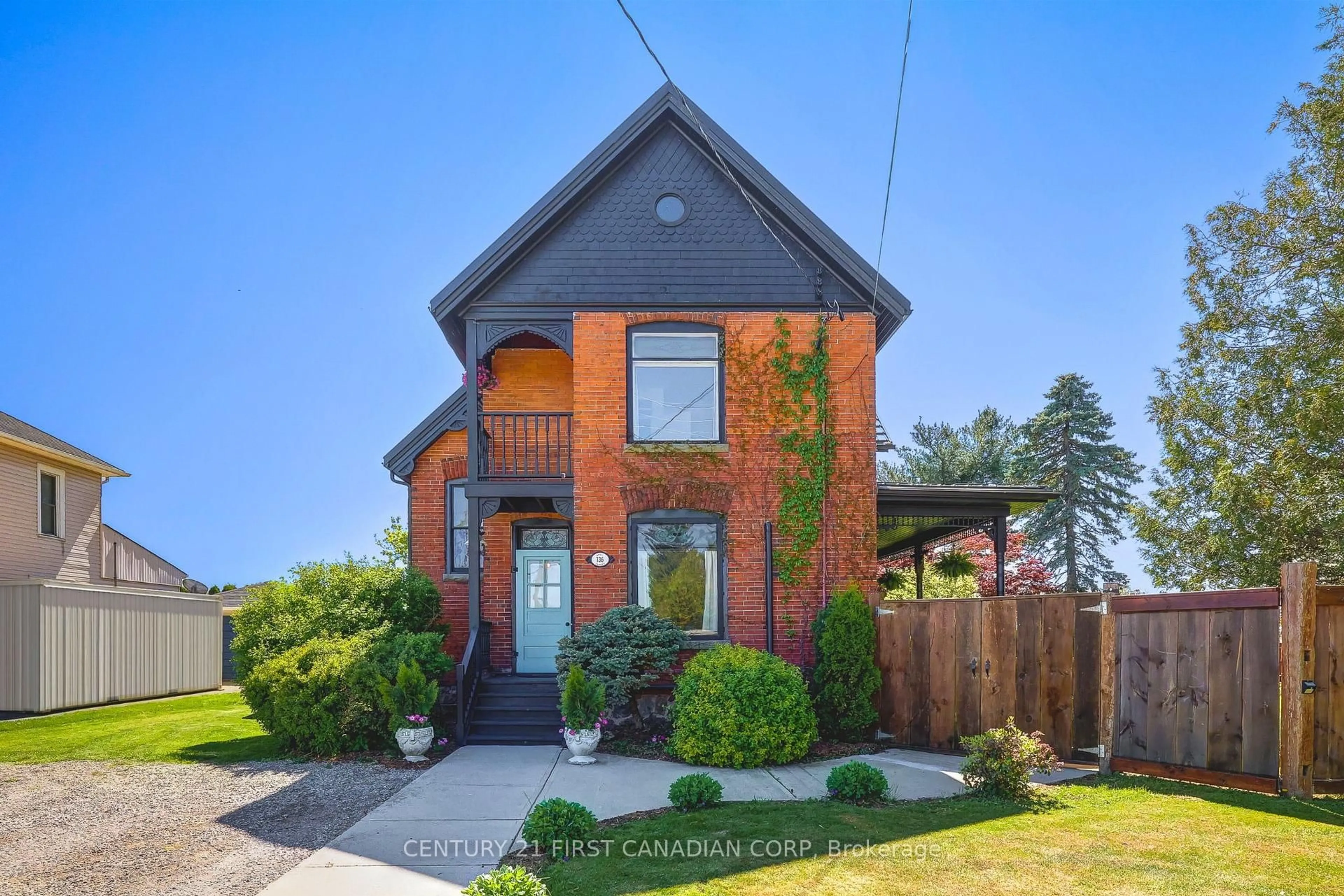 Home with brick exterior material, street for 136 King St, Chatham-Kent Ontario N0P 1T0