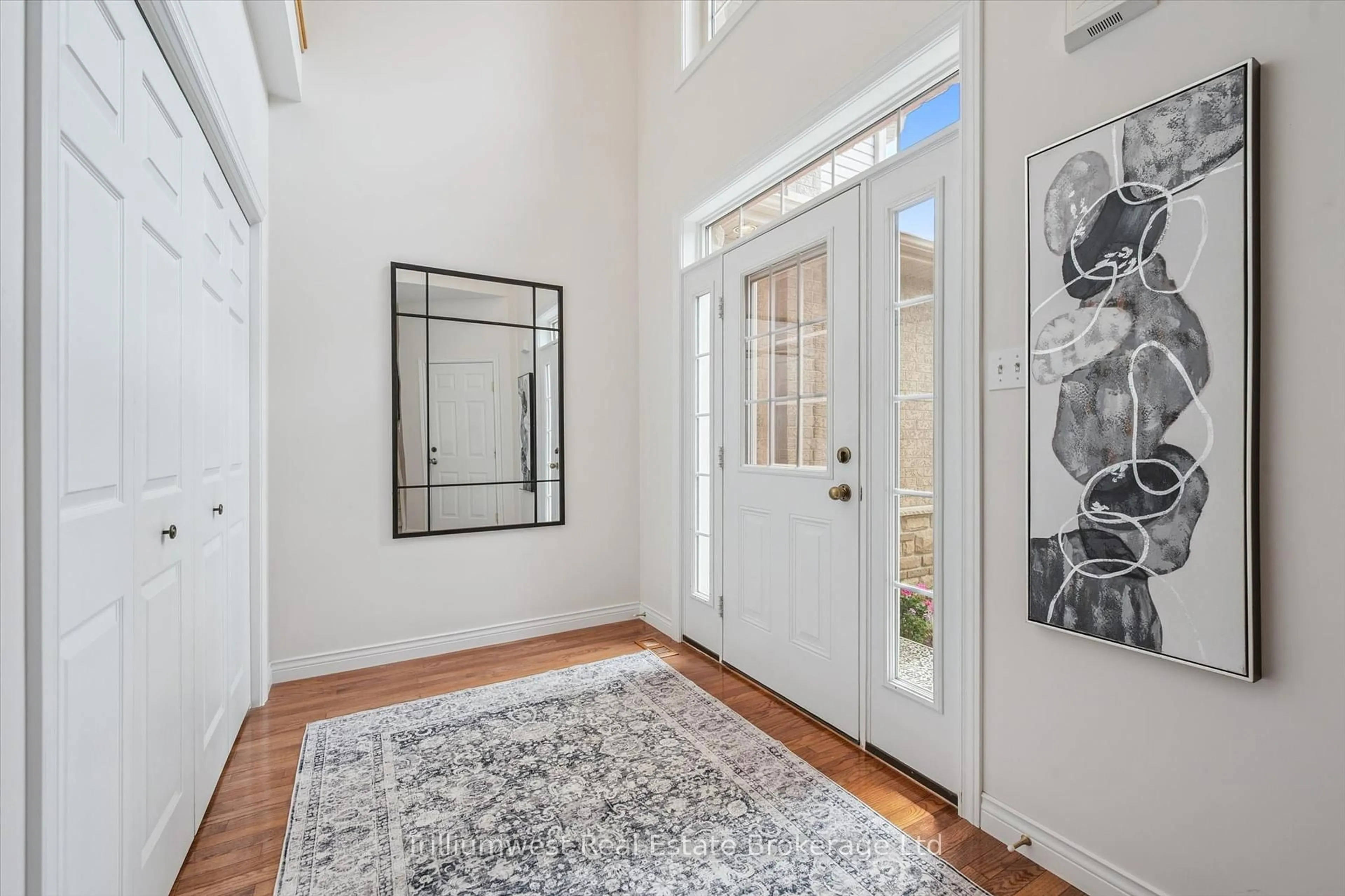 Indoor entryway for 254 Summerfield Dr #29, Guelph Ontario N1L 1R4