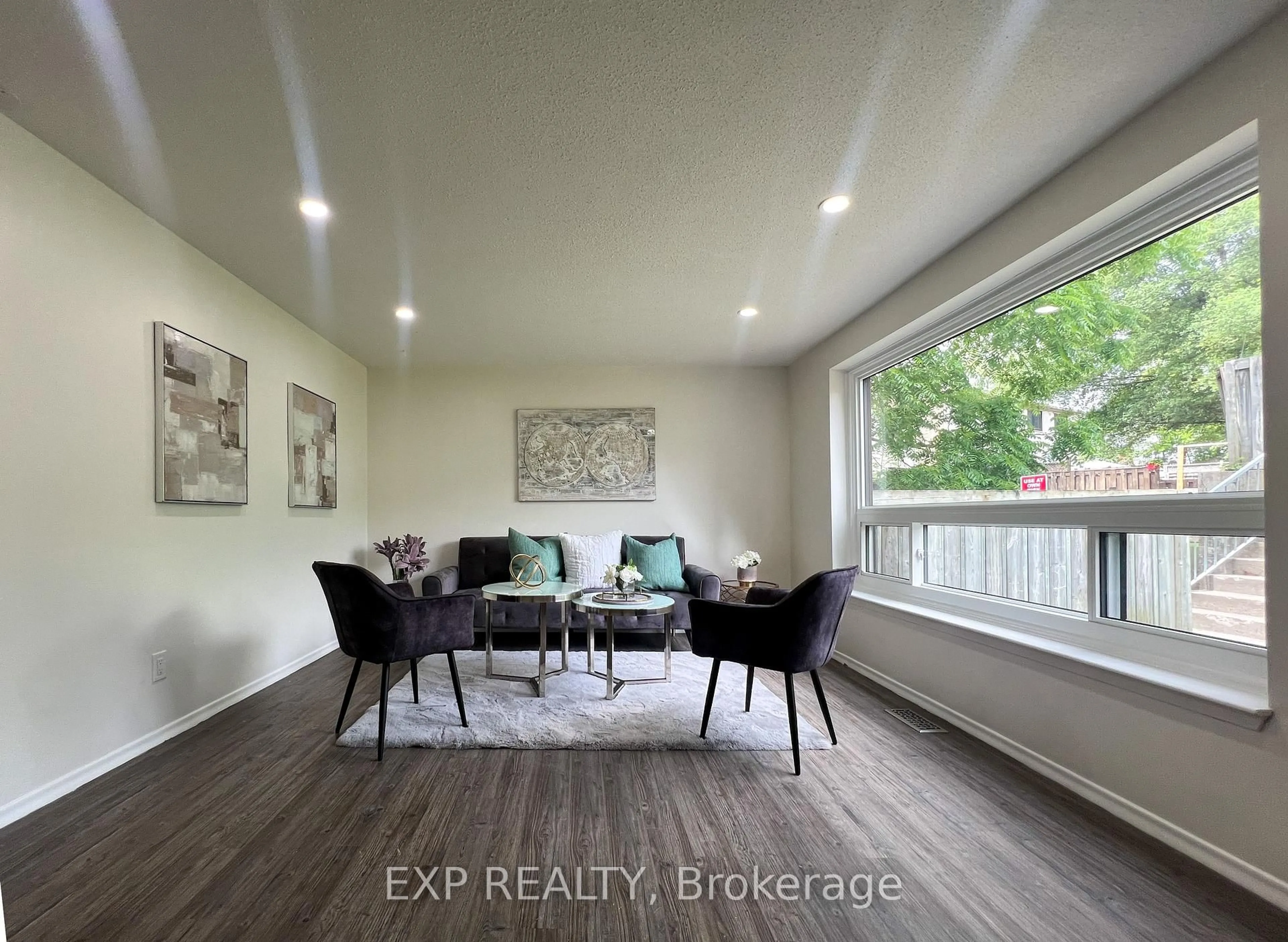 A pic of a room for 280 Thaler Ave #9, Kitchener Ontario N2A 1R6