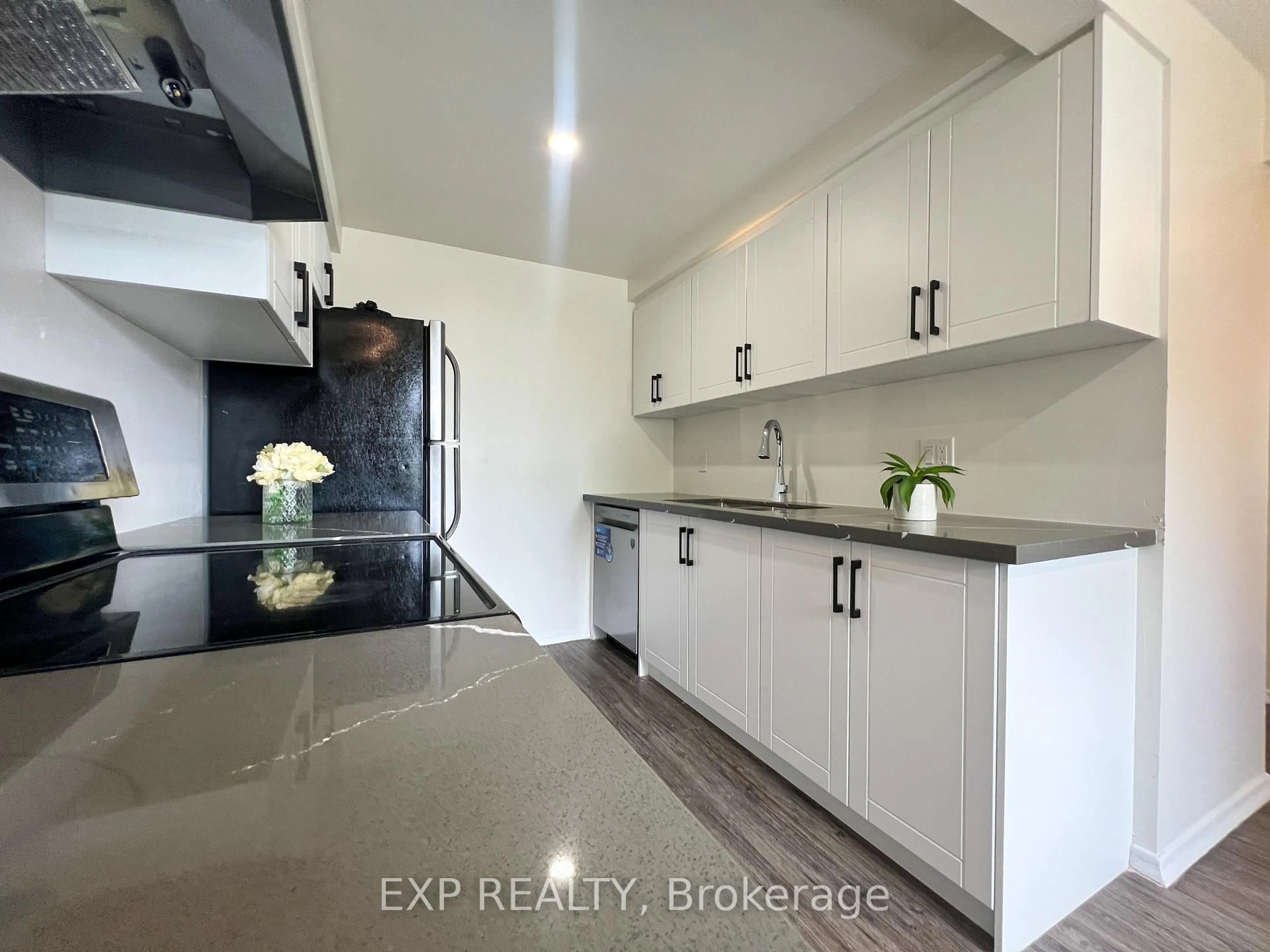Unknown for 280 Thaler Ave #9, Kitchener Ontario N2A 1R6