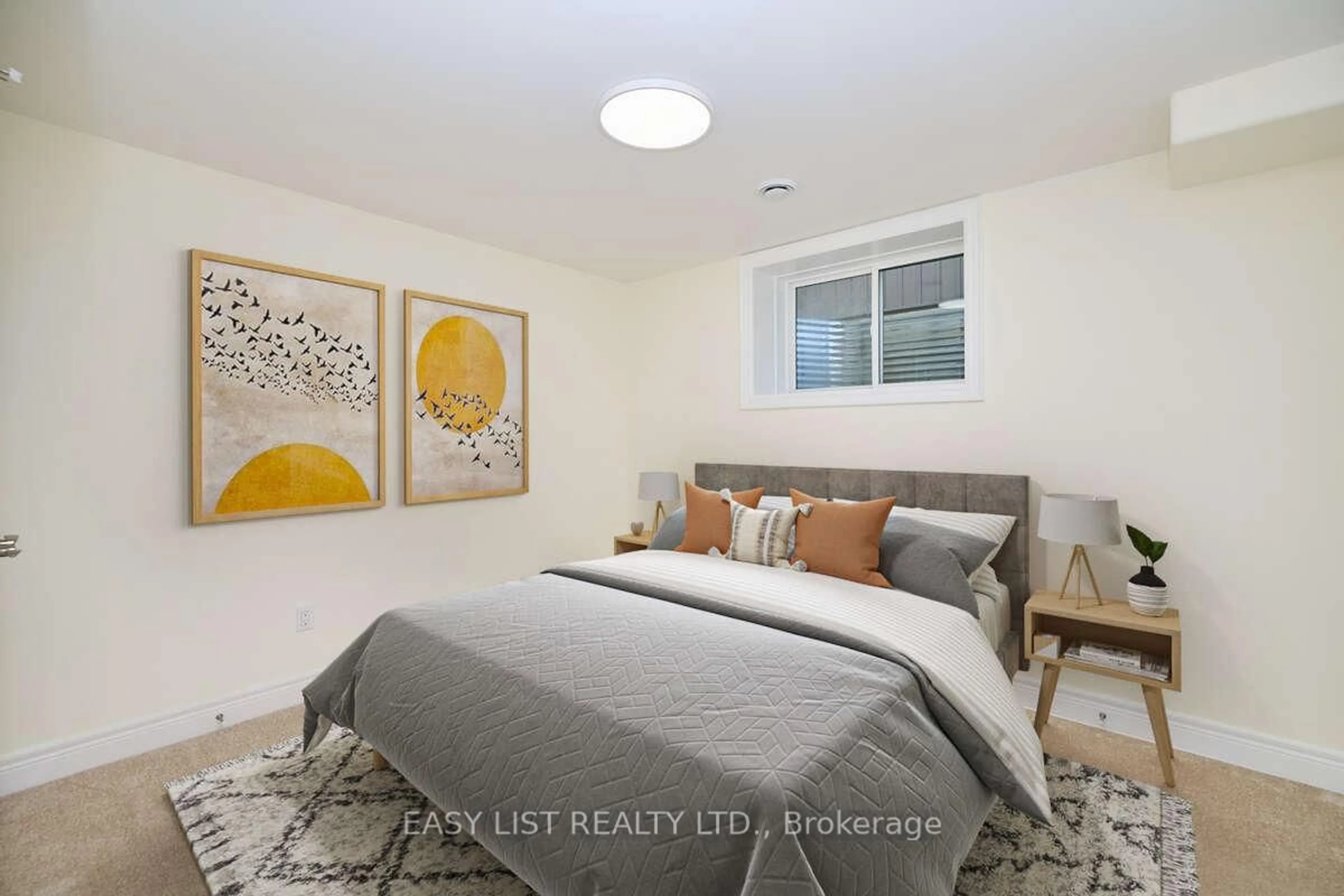 Bedroom with bed, unknown for 6156 Curlin Cres, Niagara Falls Ontario L0S 1J0