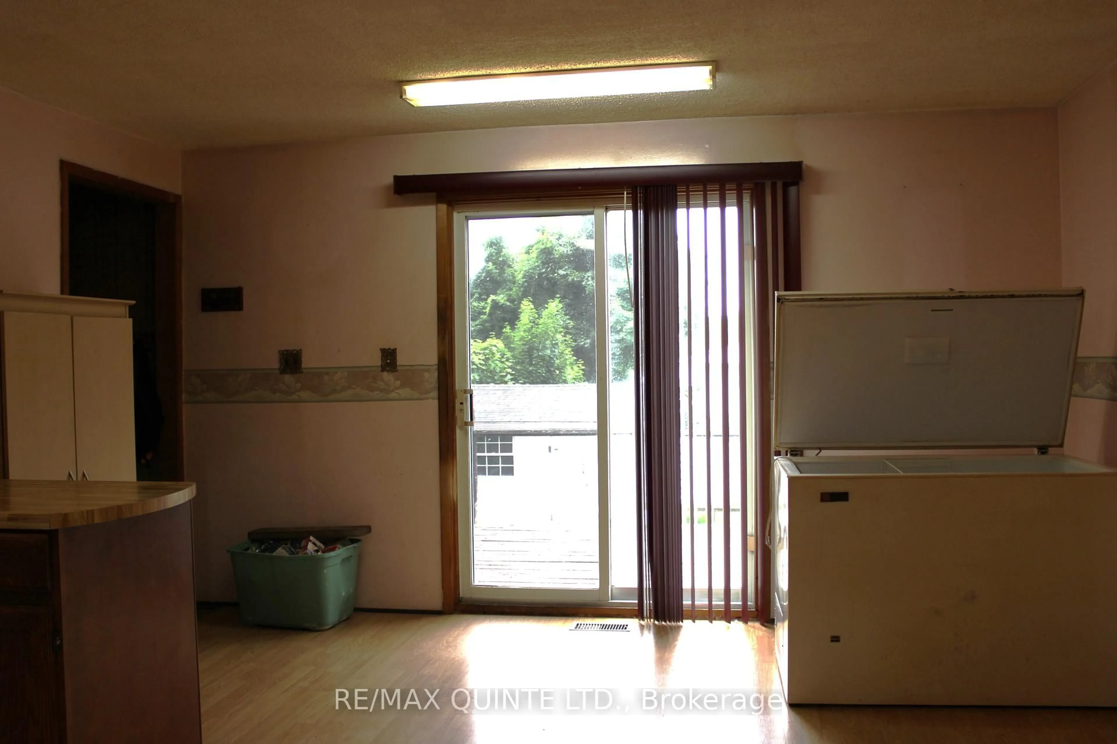 A pic of a room for 10 Terrance St, Quinte West Ontario K8V 2L5