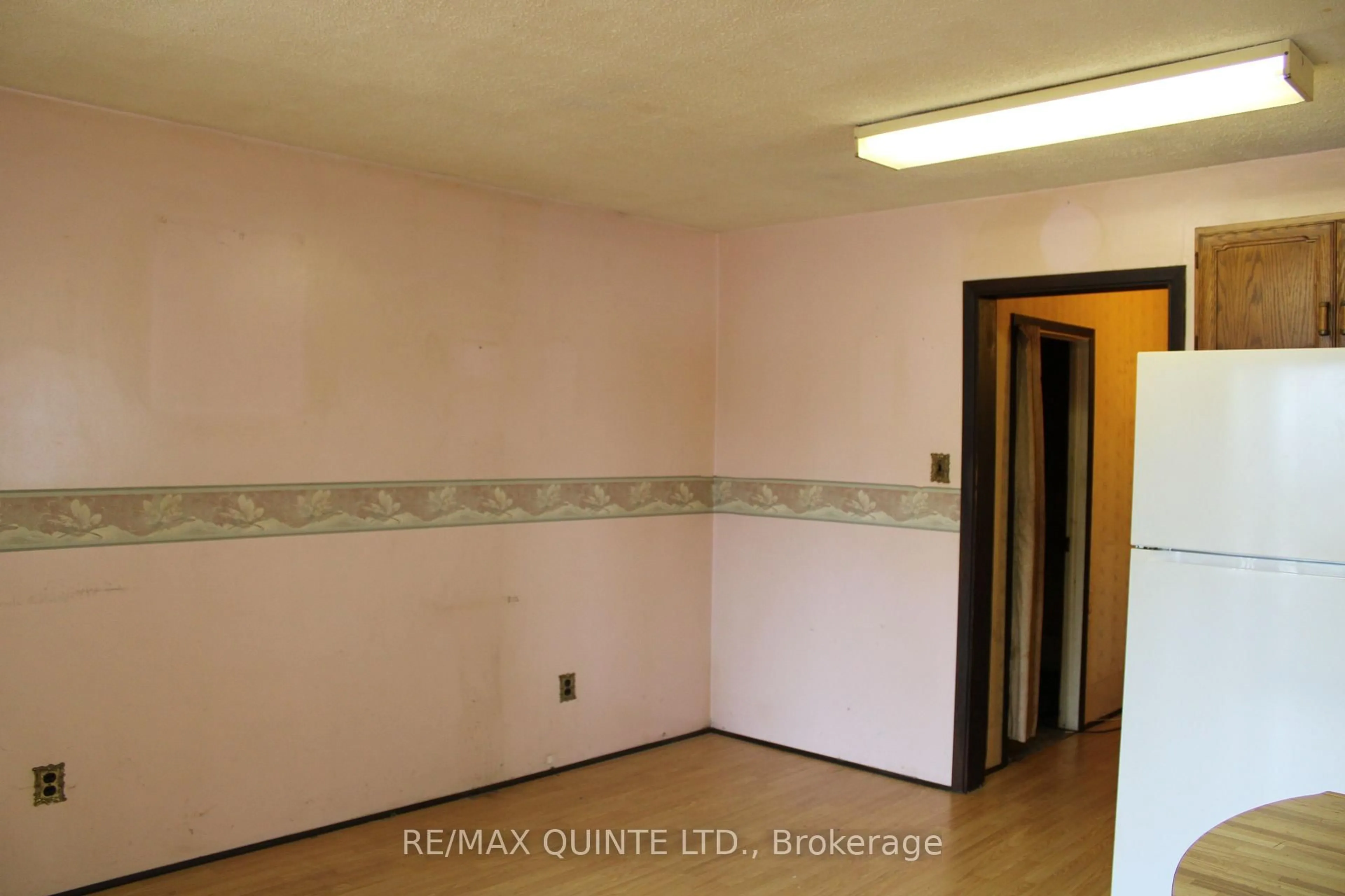 A pic of a room for 10 Terrance St, Quinte West Ontario K8V 2L5