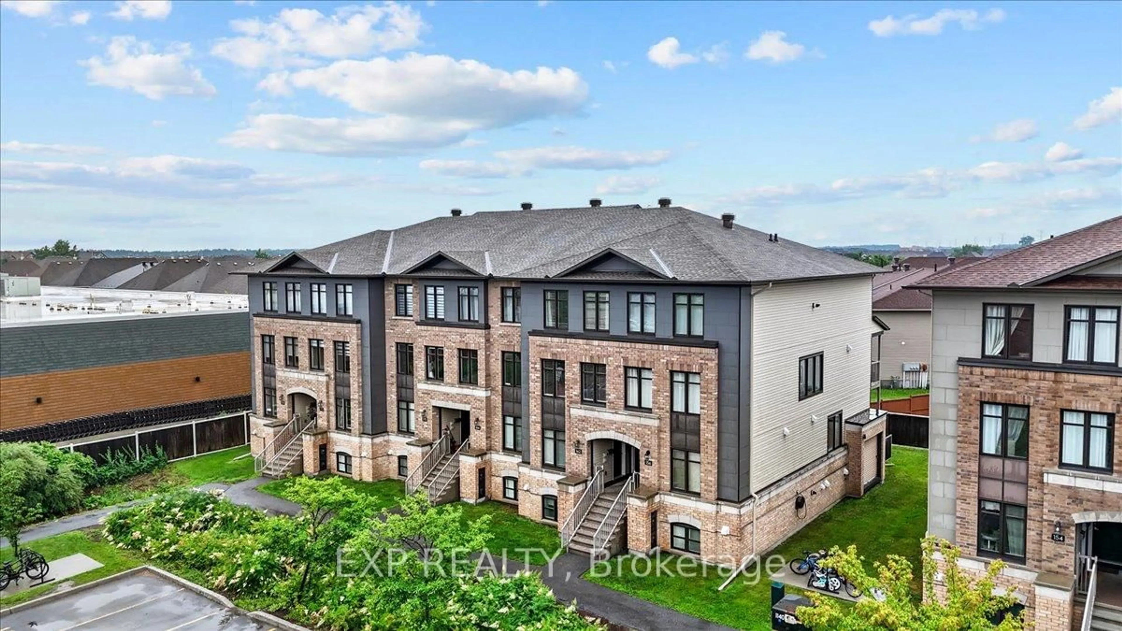 A pic from outside/outdoor area/front of a property/back of a property/a pic from drone, unknown for 168 Bluestone Private, Ottawa Ontario K4A 0X7