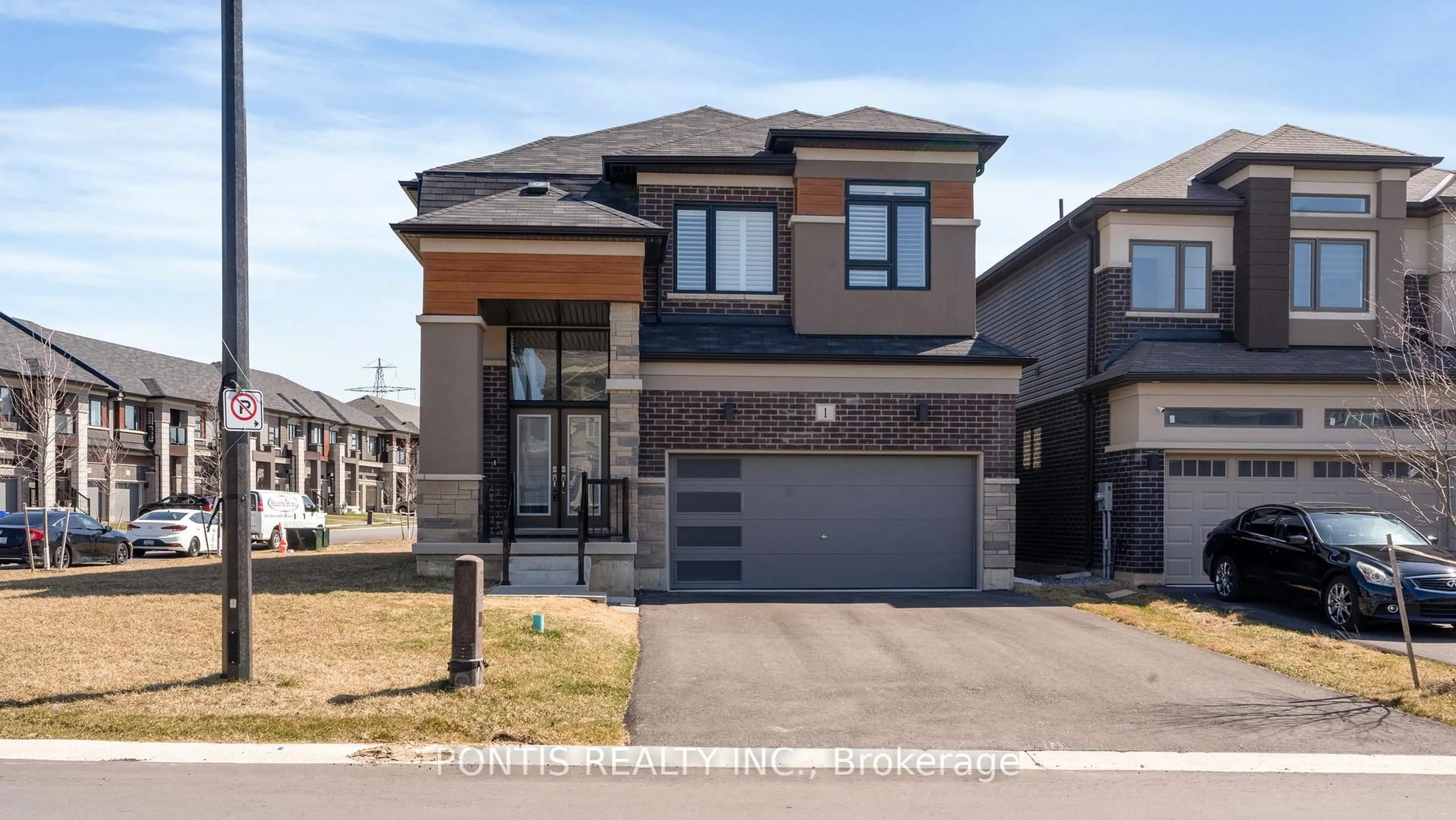 Home with brick exterior material, street for 1 Brewis St, Brant Ontario N3L 0L2