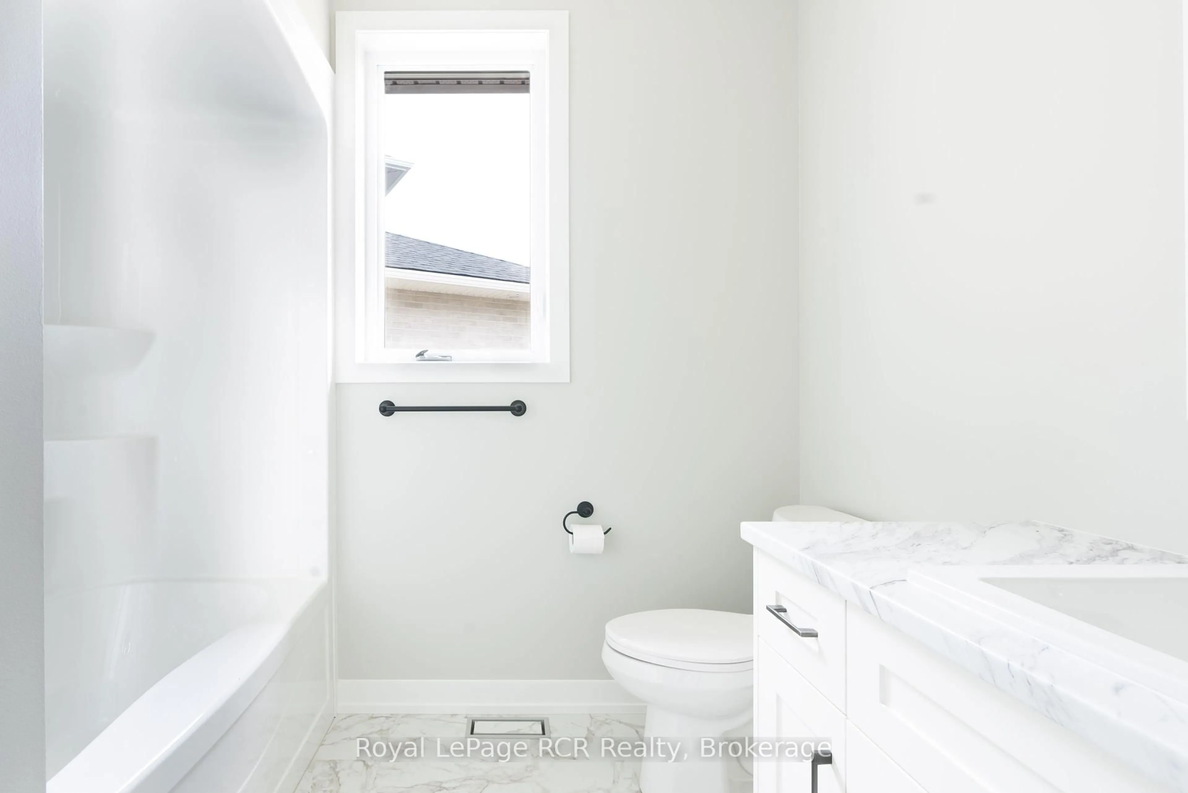 Standard bathroom, unknown for 157 JACK'S Way, Wellington North Ontario N0G 2L4