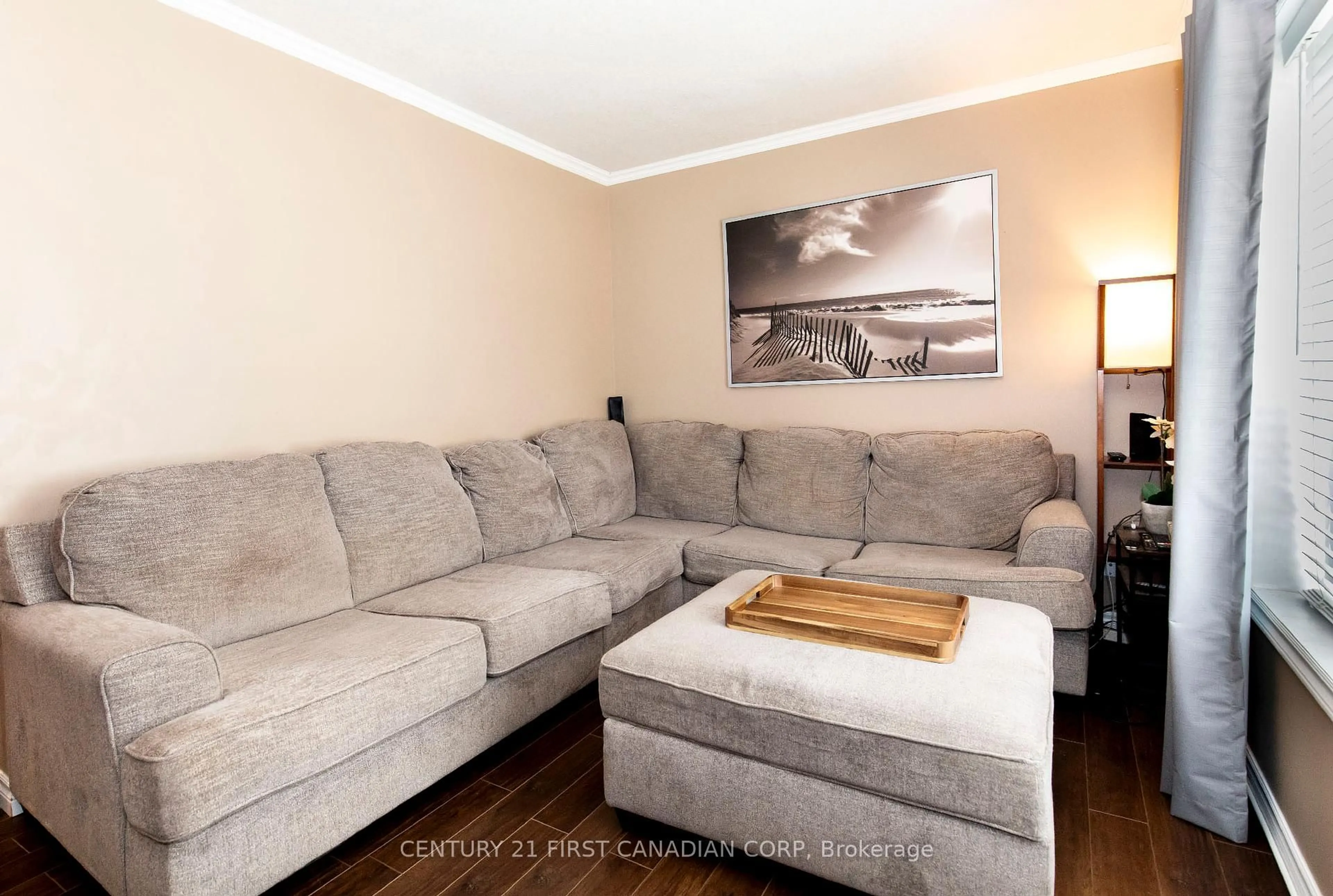 Living room with furniture, unknown for 4 ADELAIDE St, London South Ontario N5Z 3J8