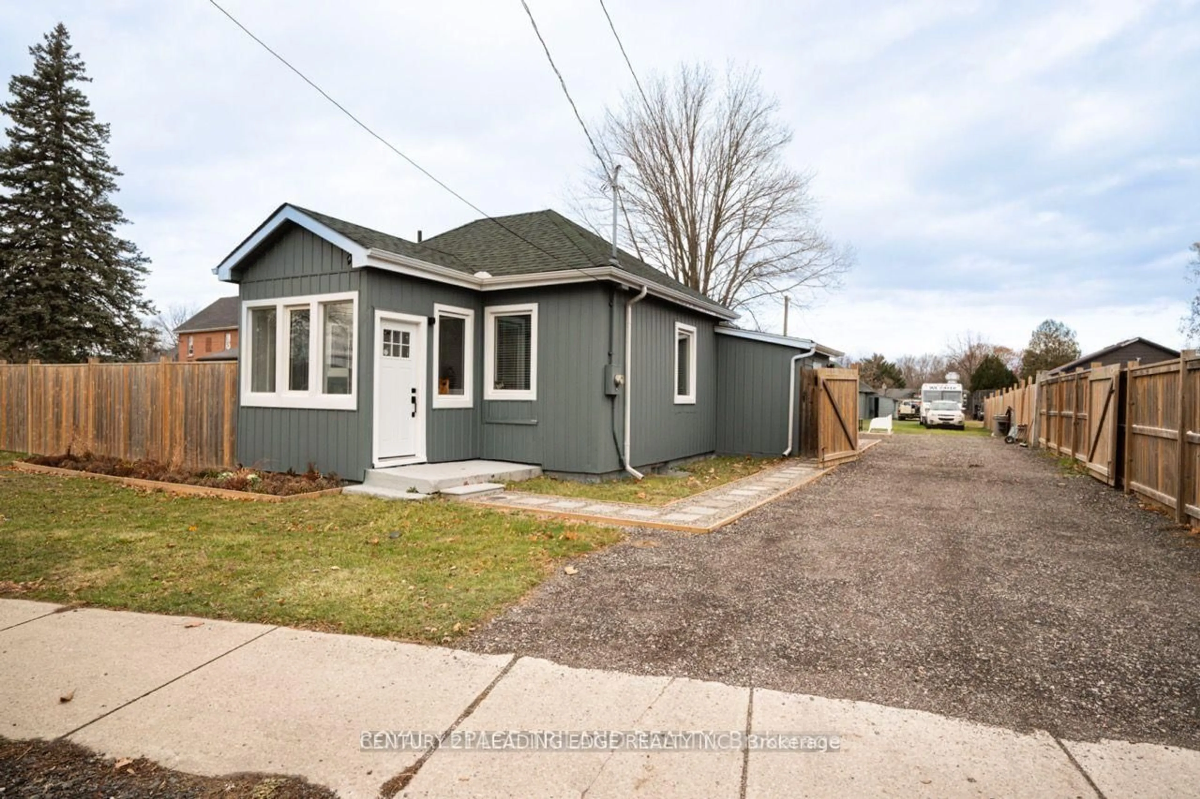 Unknown for 1444 Gore Rd, London East Ontario N5W 1R9
