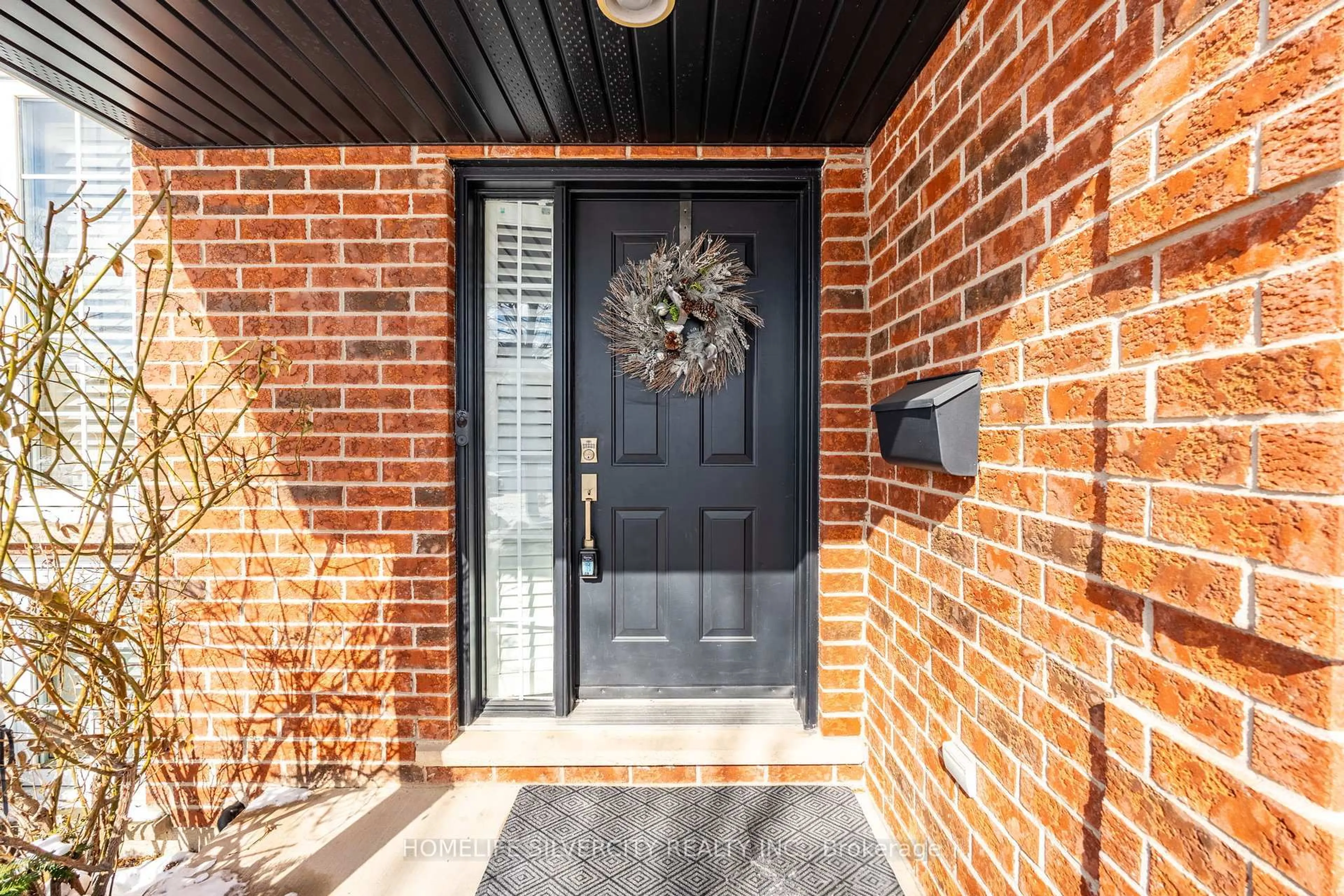 Home with brick exterior material, street for 8409 Greenfield Cres, Niagara Falls Ontario L2H 3J8