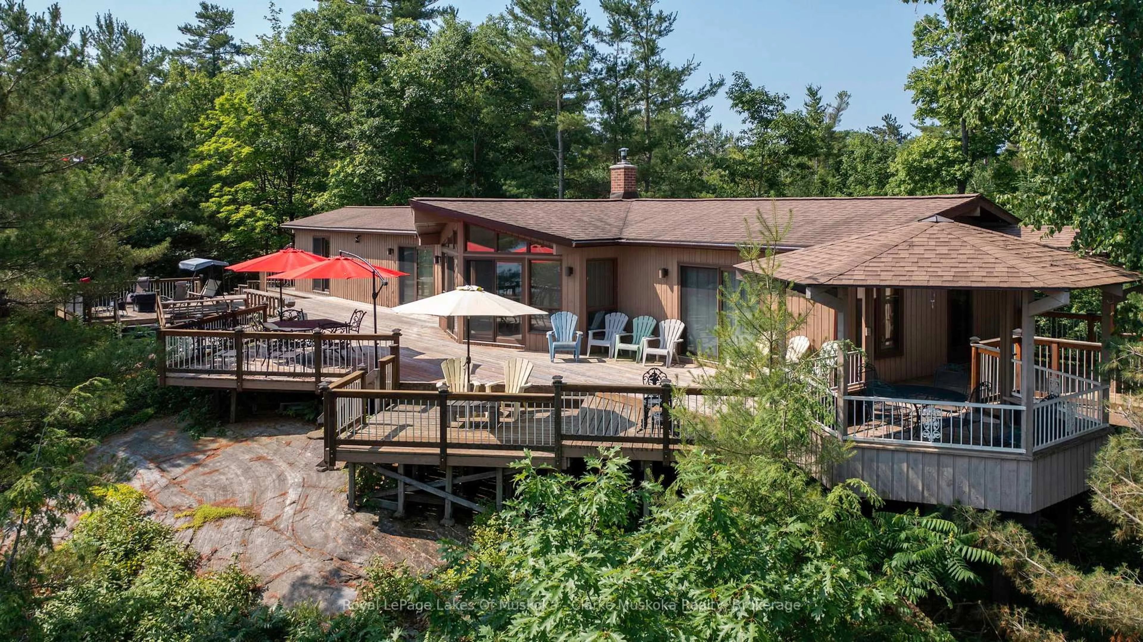 Patio, water/lake/river/ocean view for 104 POINTS OF VIEW Rd, Georgian Bay Ontario L0K 1S0
