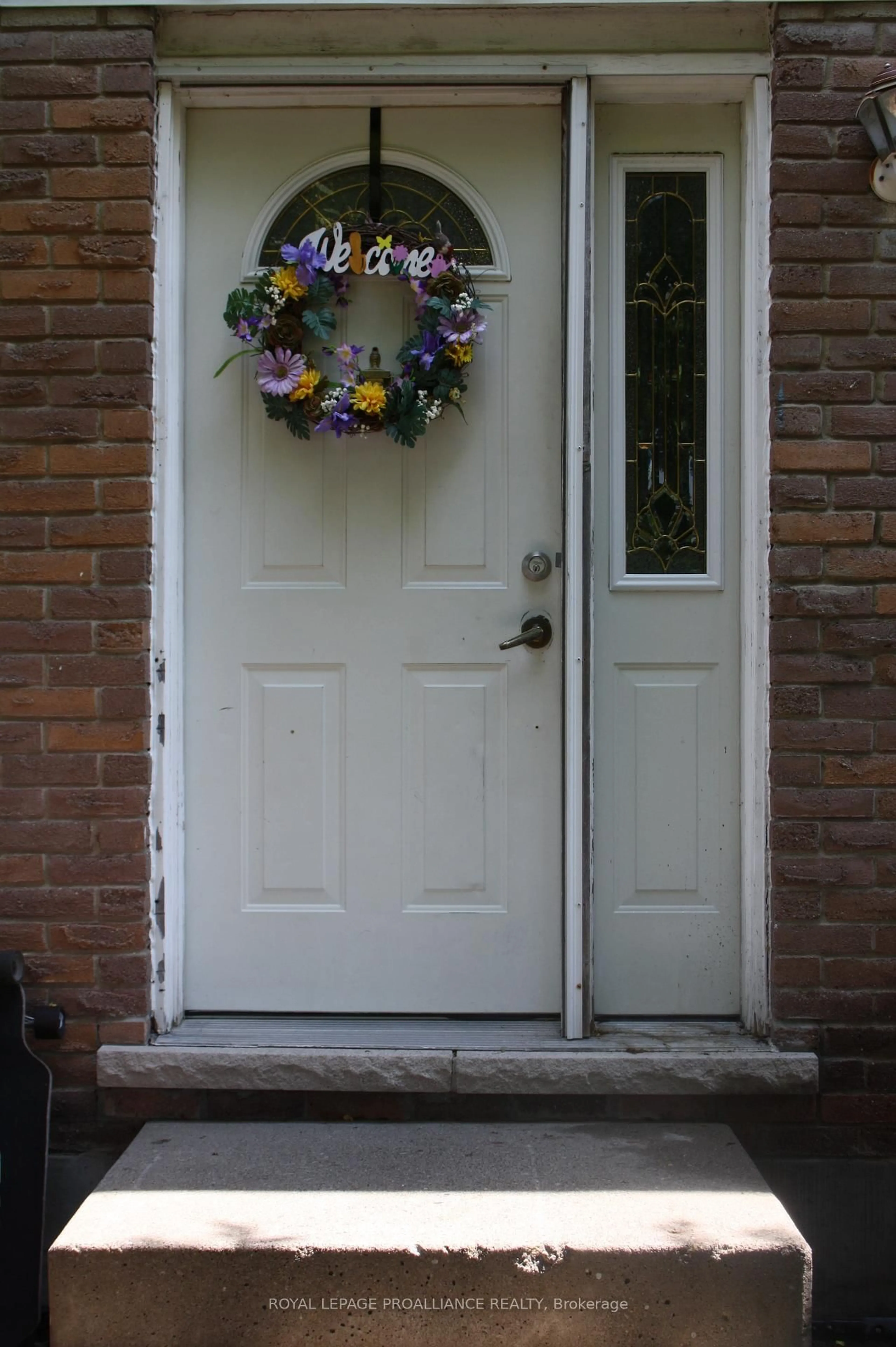 Indoor entryway for 25 Tracey Park Dr #75, Belleville Ontario K8P 4R4