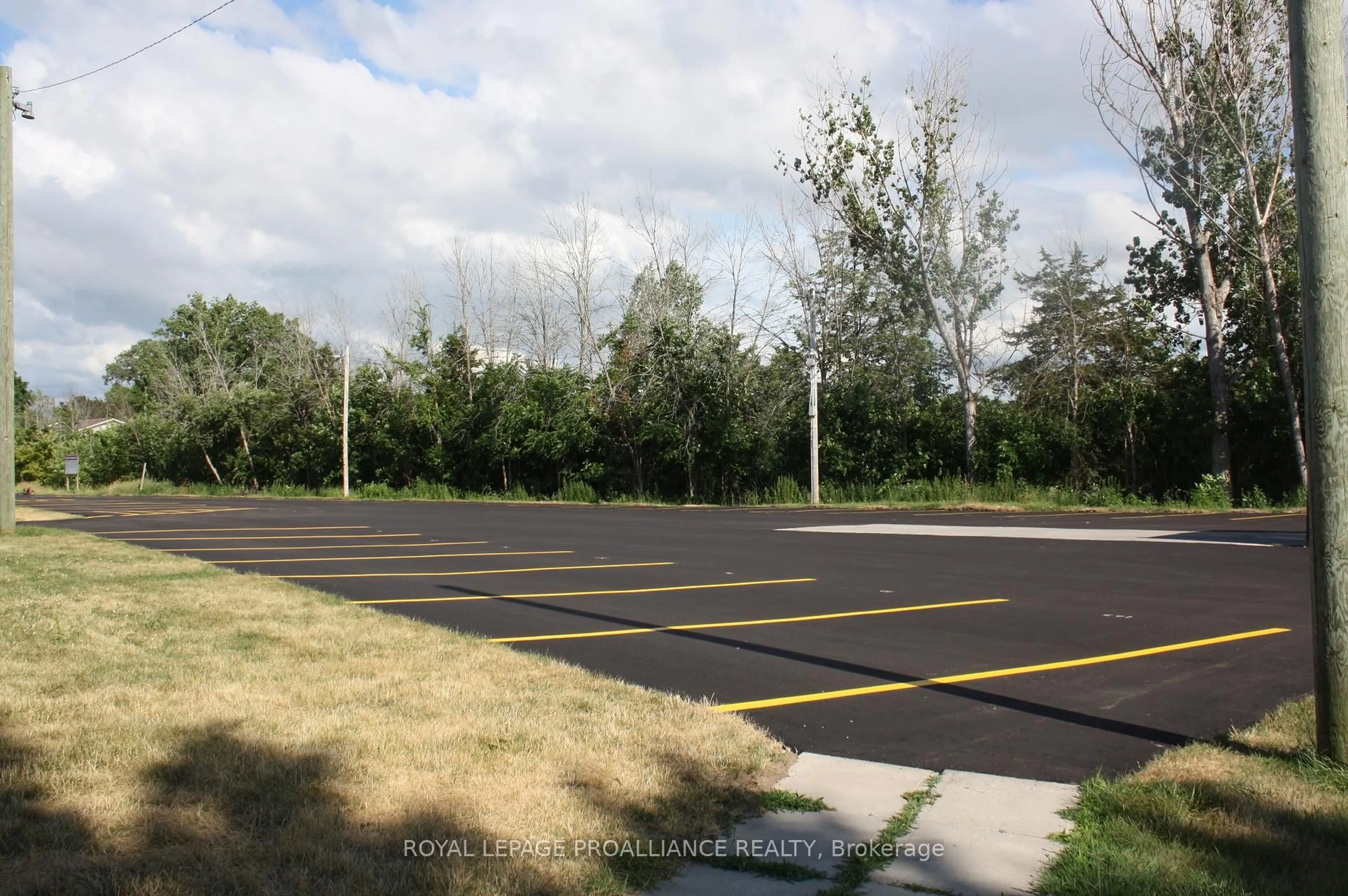 Parking for 25 Tracey Park Dr #75, Belleville Ontario K8P 4R4