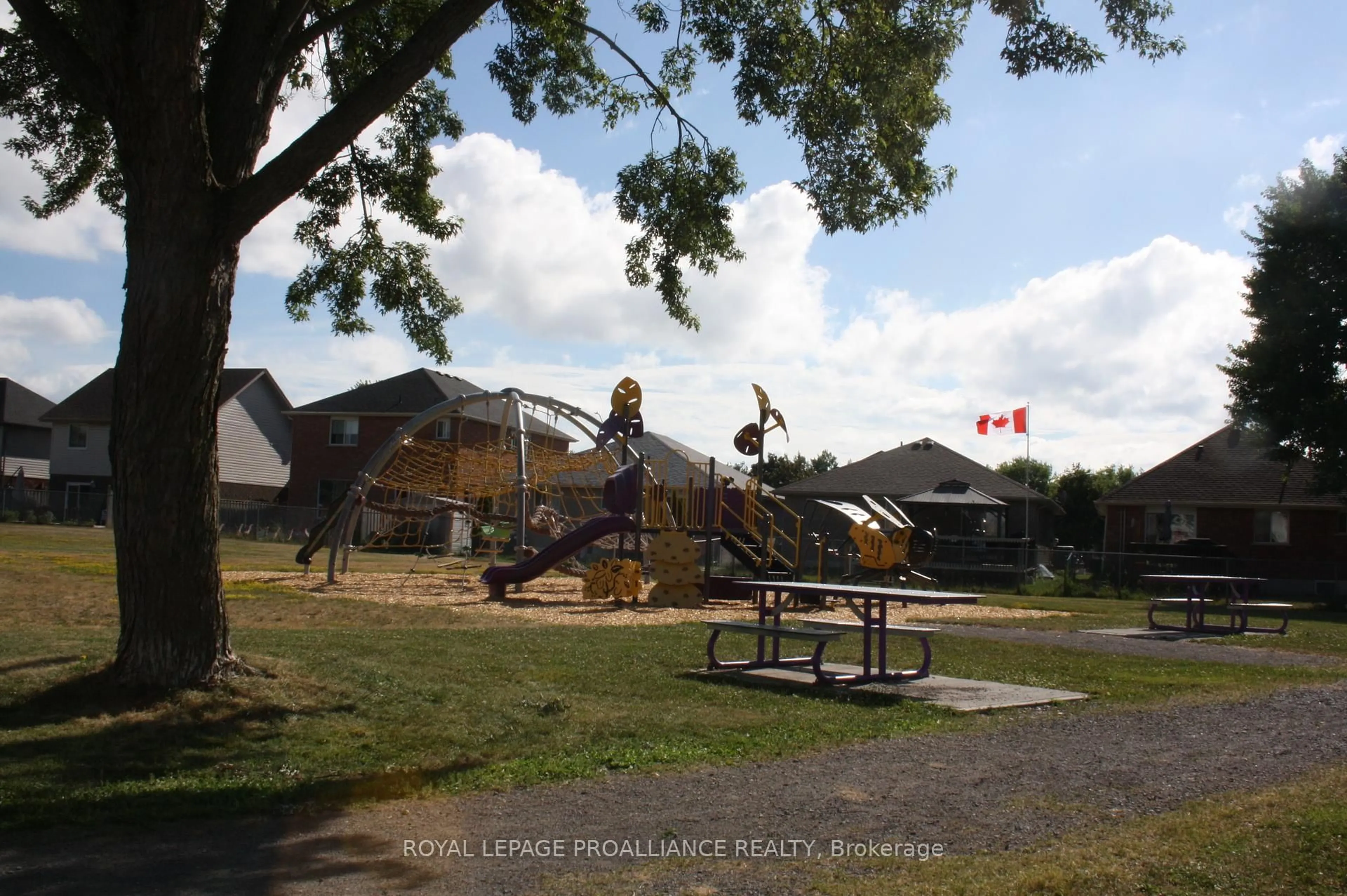 Blurry image for 25 Tracey Park Dr #75, Belleville Ontario K8P 4R4