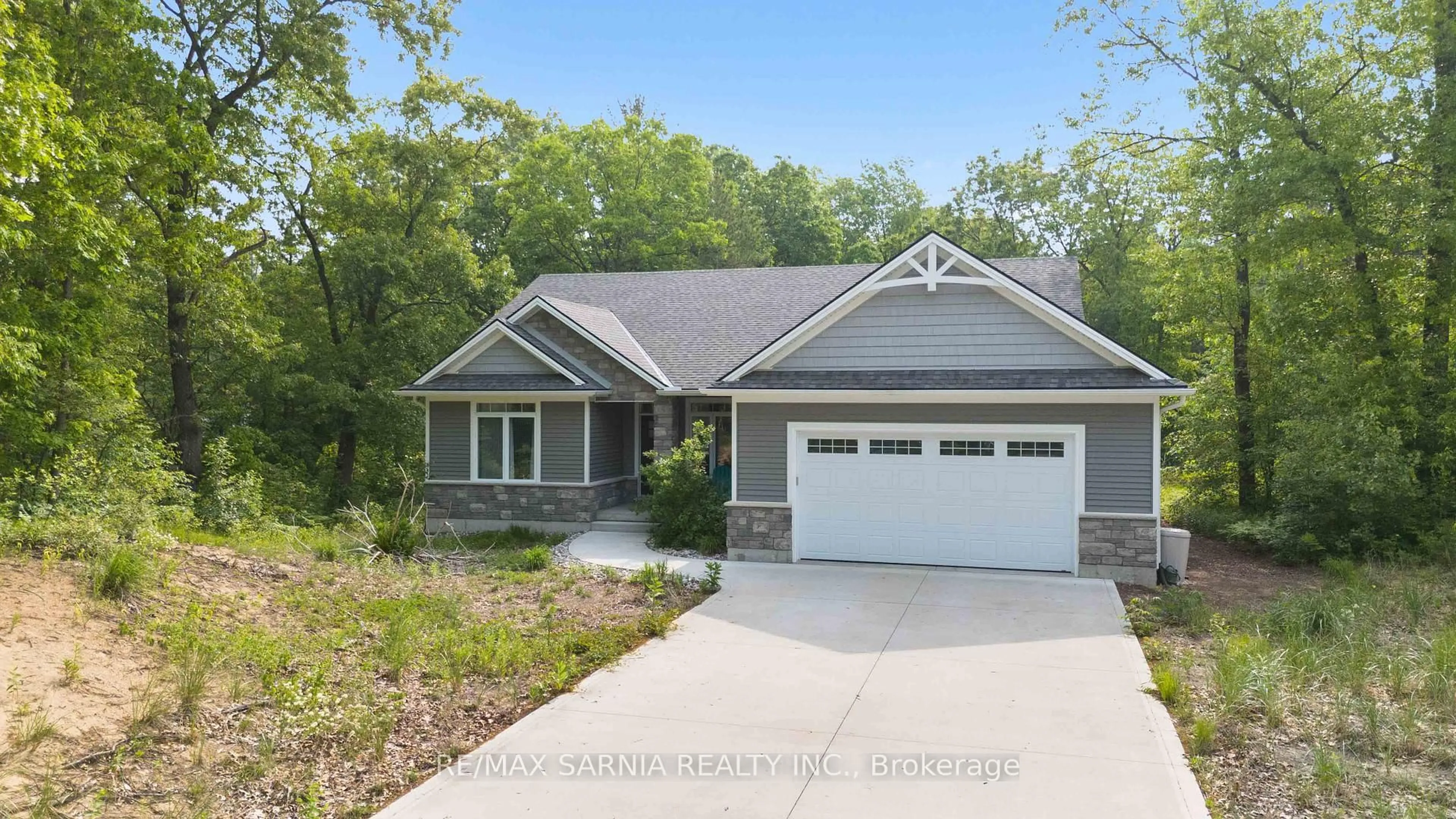 Unknown for 9934 Nipigon St, Lambton Shores Ontario N0M 2L0