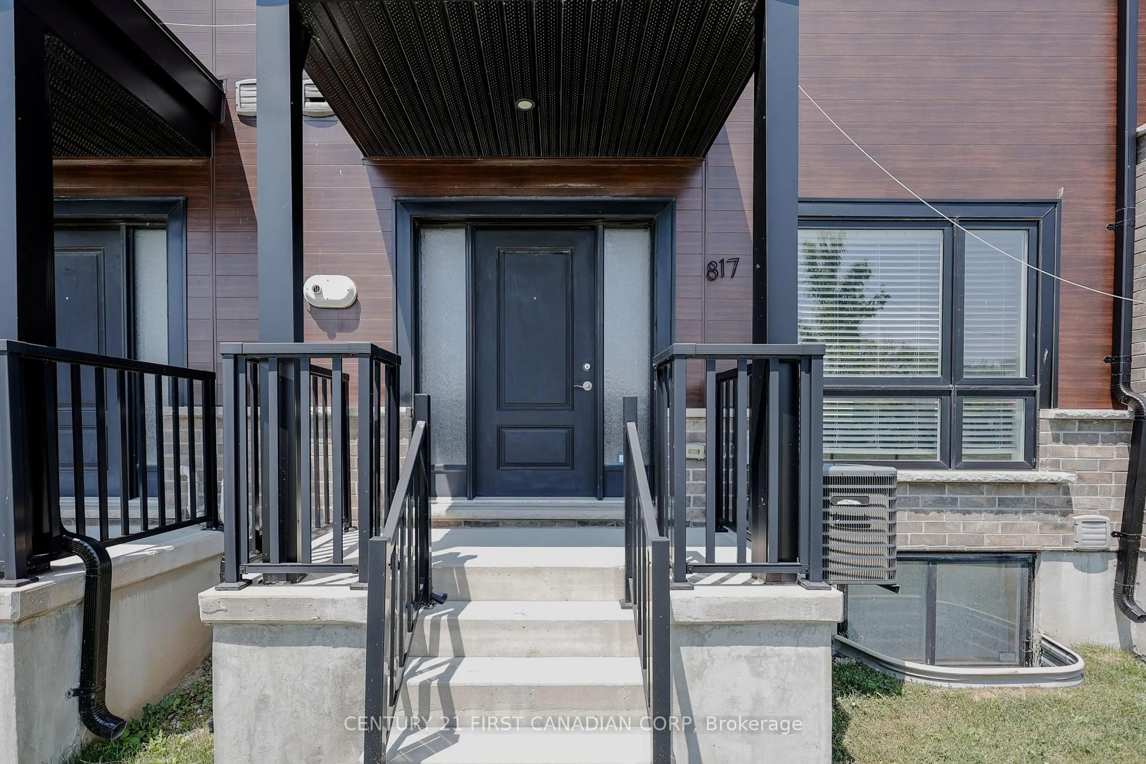 Unknown for 817 Sarnia Rd, London North Ontario N6H 0K3