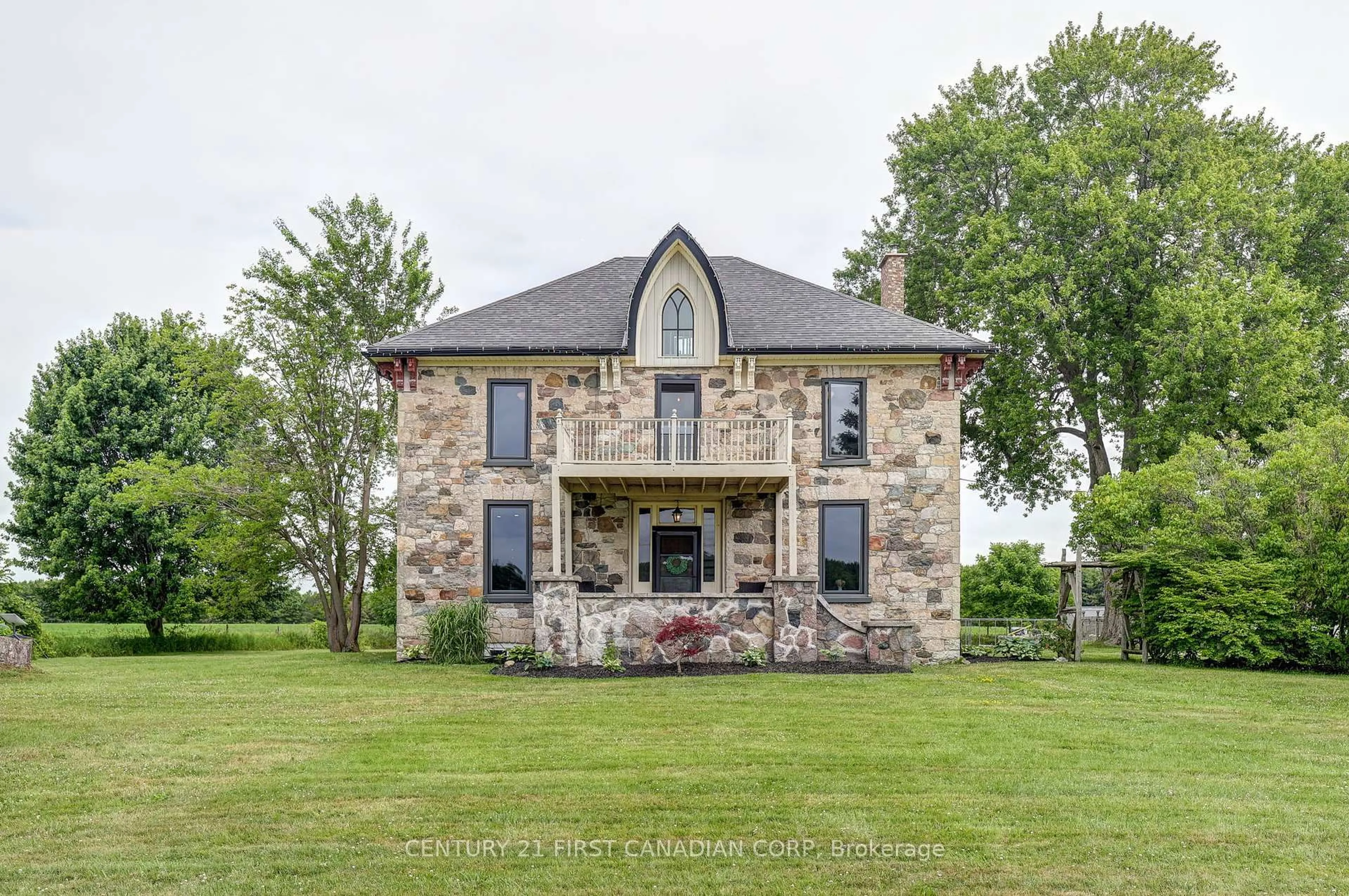 Home with brick exterior material, building for 29480 FINGAL Line, Dutton/Dunwich Ontario N0L 2M0