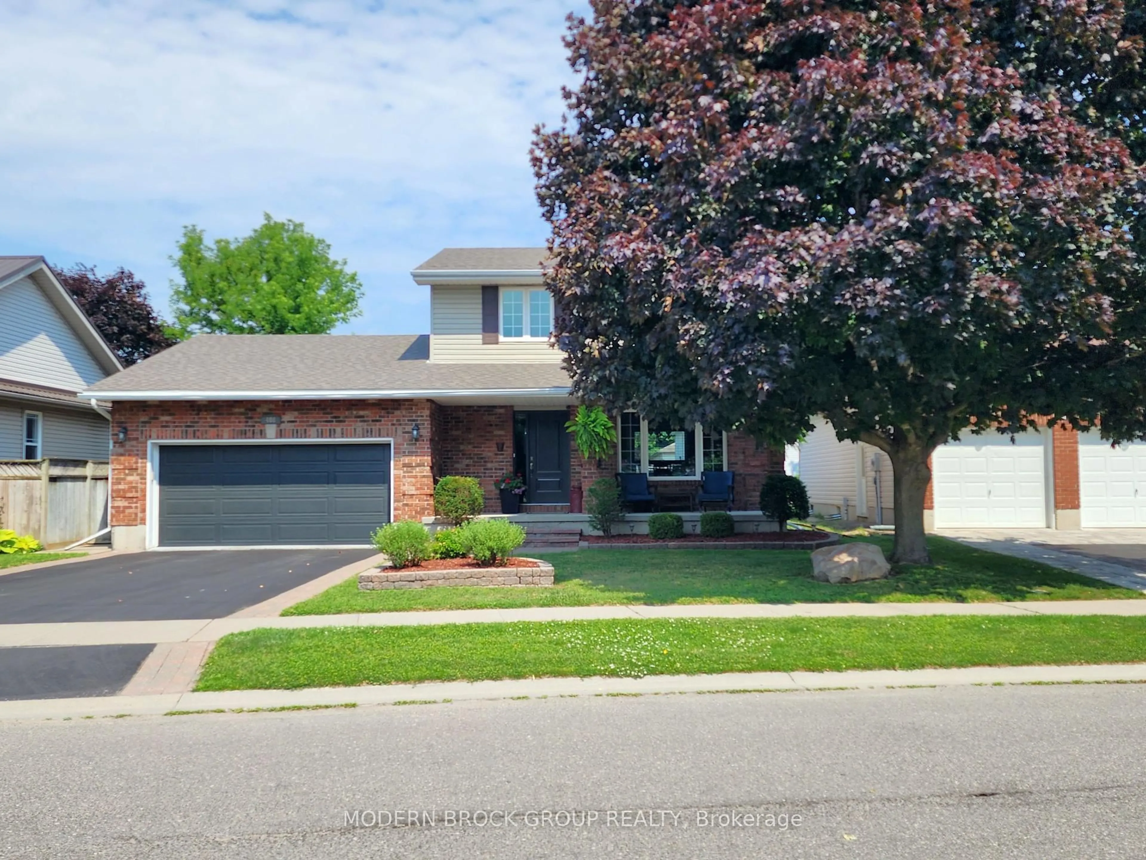 Home with brick exterior material, street for 408 Pearl St, Brockville Ontario K6V 4E5