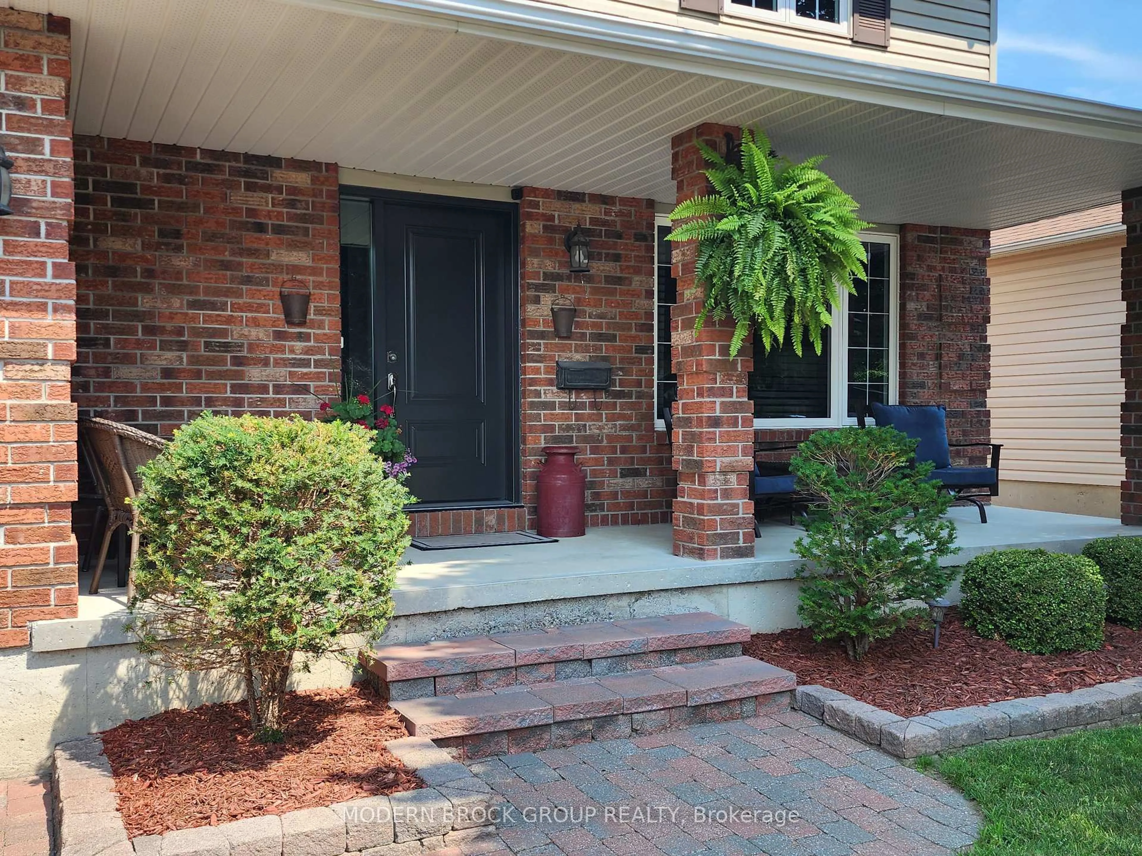 Unknown for 408 Pearl St, Brockville Ontario K6V 4E5