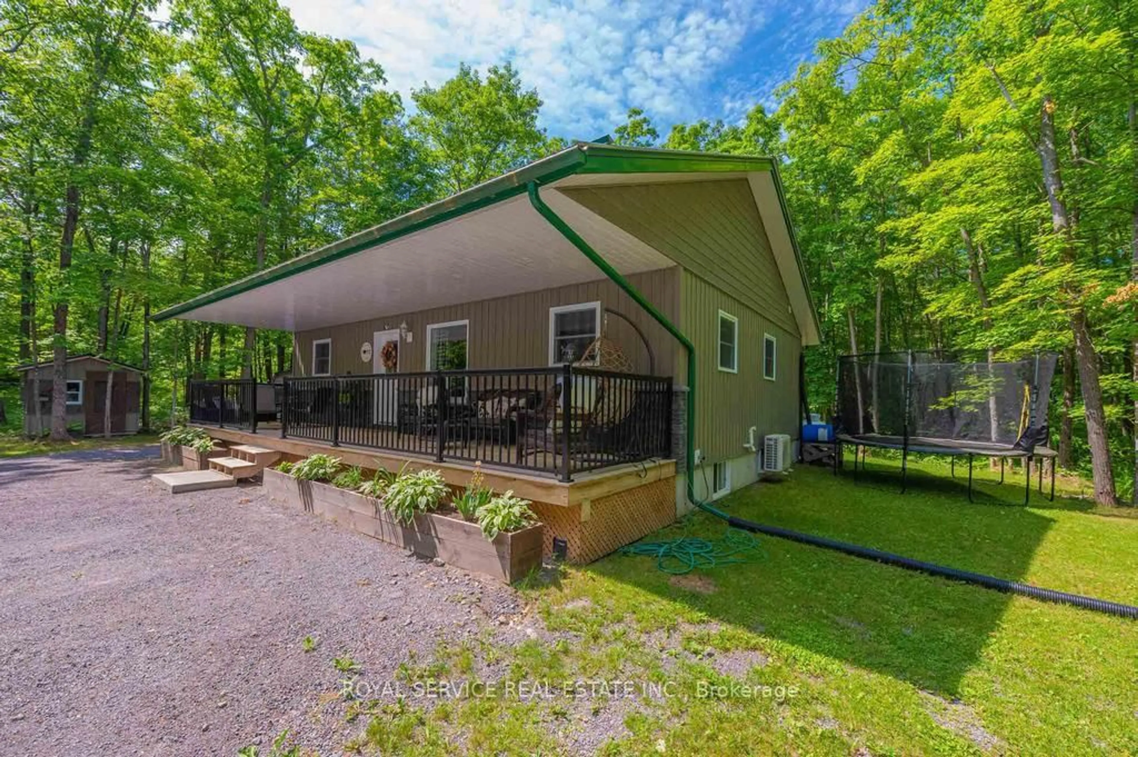 Patio, water/lake/river/ocean view for 464 Belmont 7th Line, Havelock-Belmont-Methuen Ontario K0L 1Z0