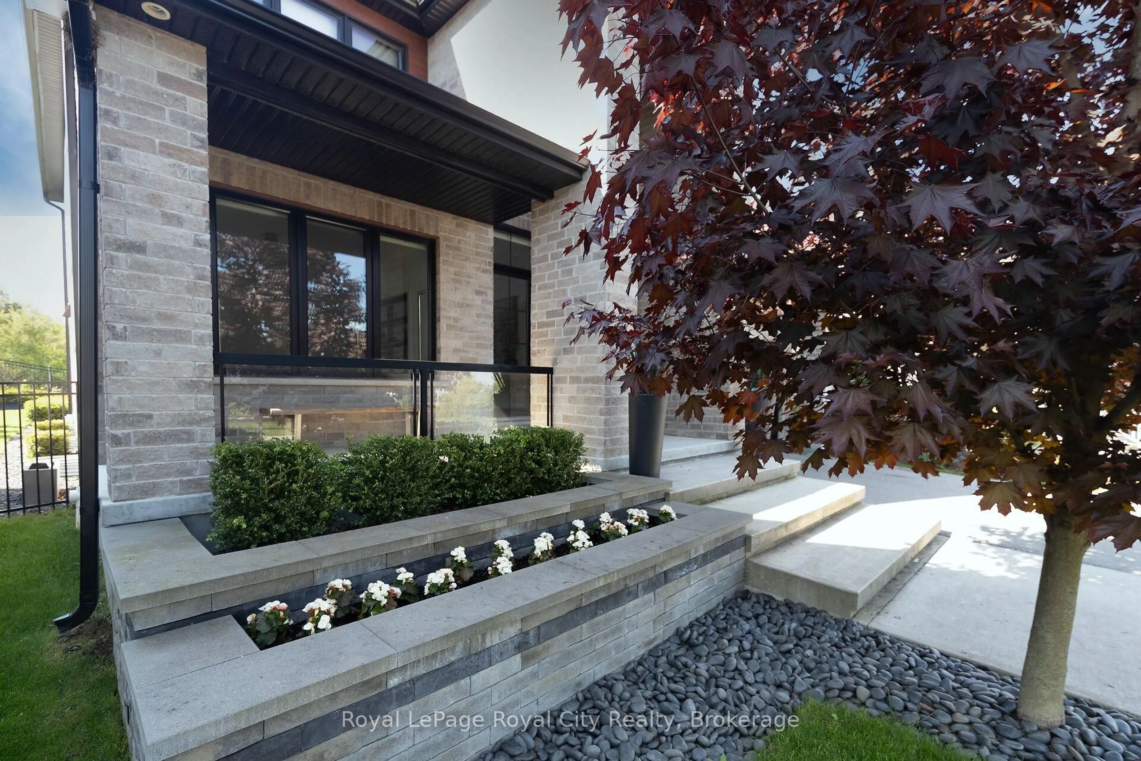 Unknown for 303 Gosling Gdns, Guelph Ontario N1L 0M1
