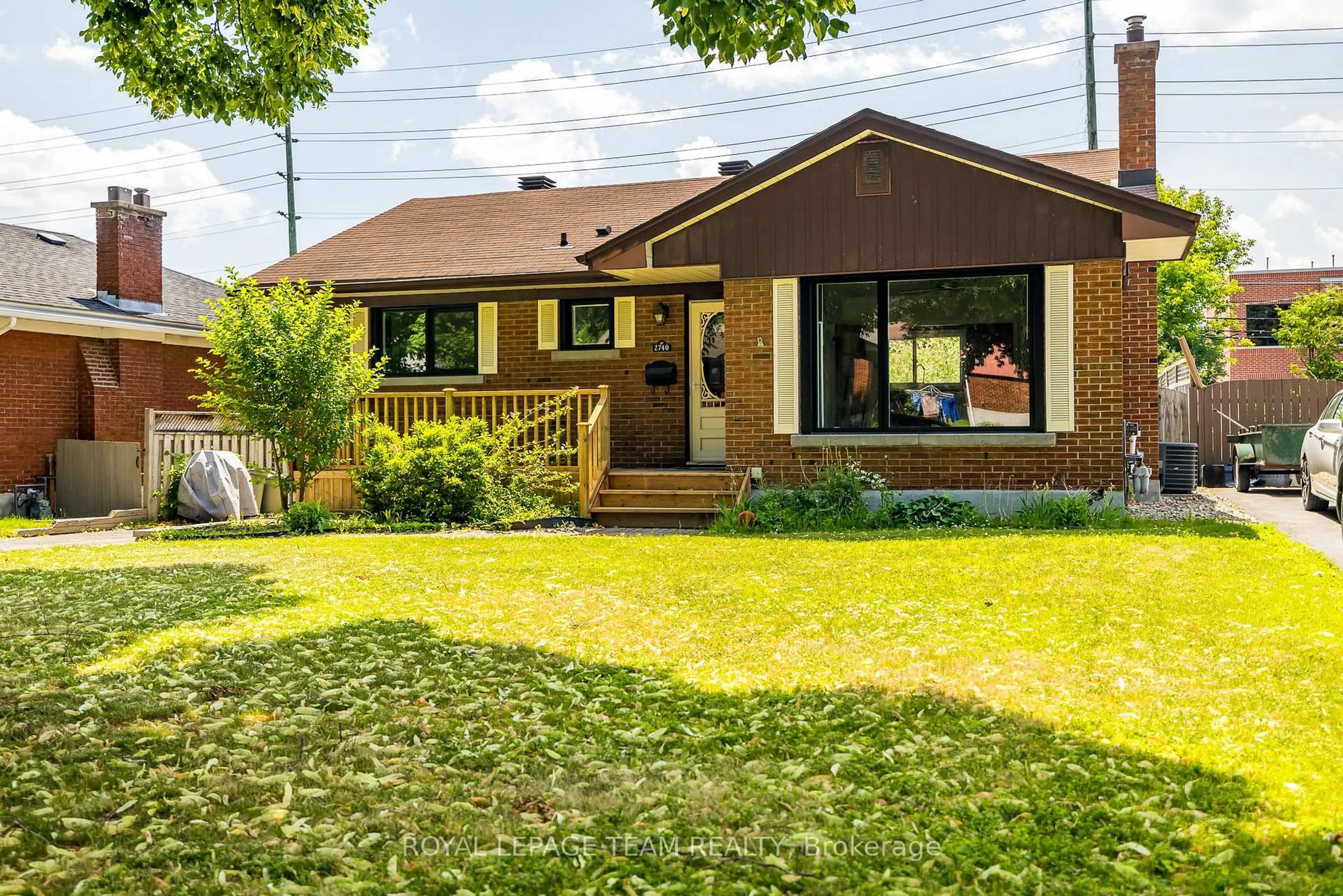 Home with brick exterior material, street for 2740 Moncton Rd, Ottawa Ontario K2B 7W1