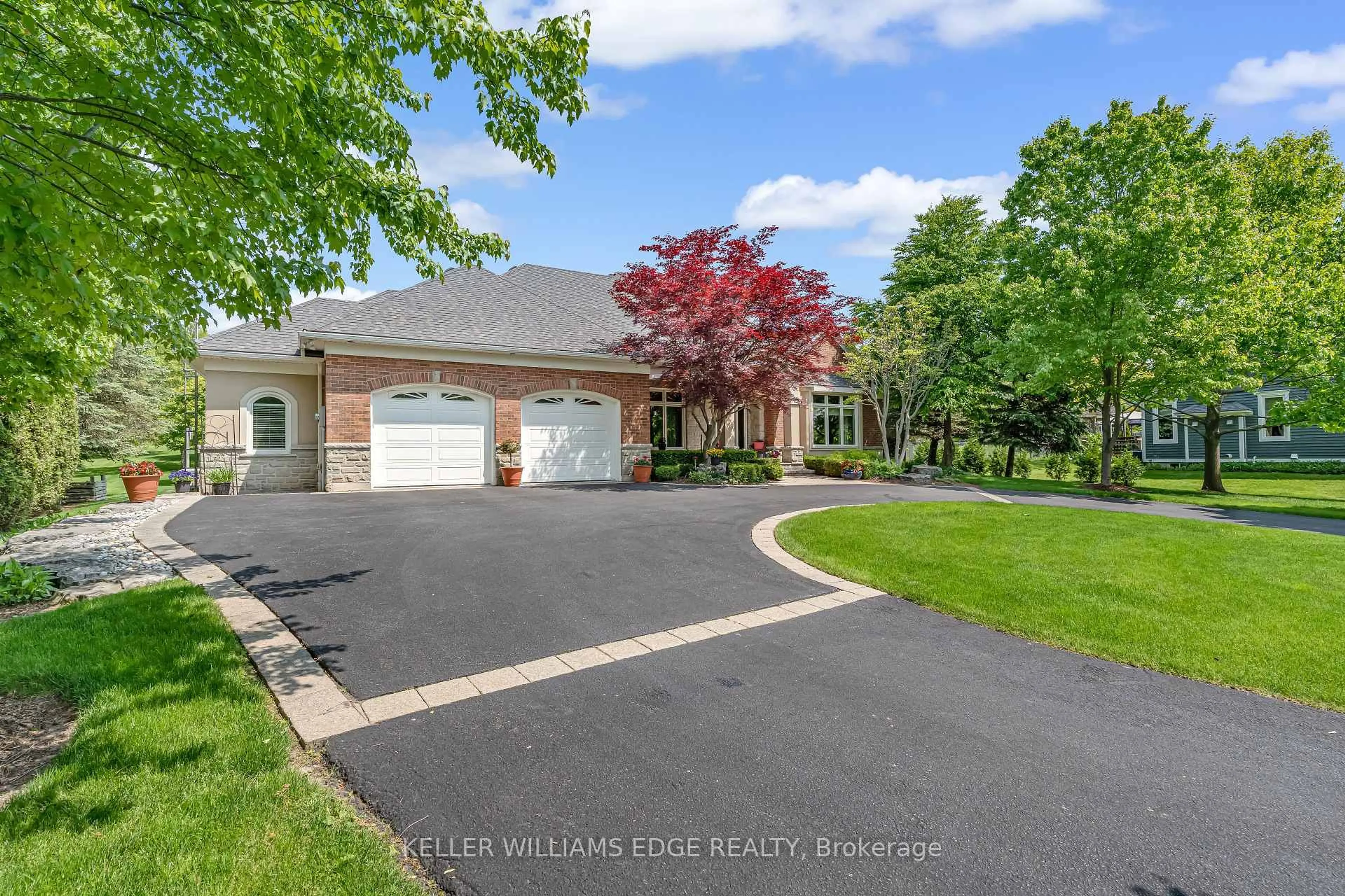 A pic from outside/outdoor area/front of a property/back of a property/a pic from drone, water/lake/river/ocean view for 1333 Concession 6 Rd, Hamilton Ontario L8B 1N5