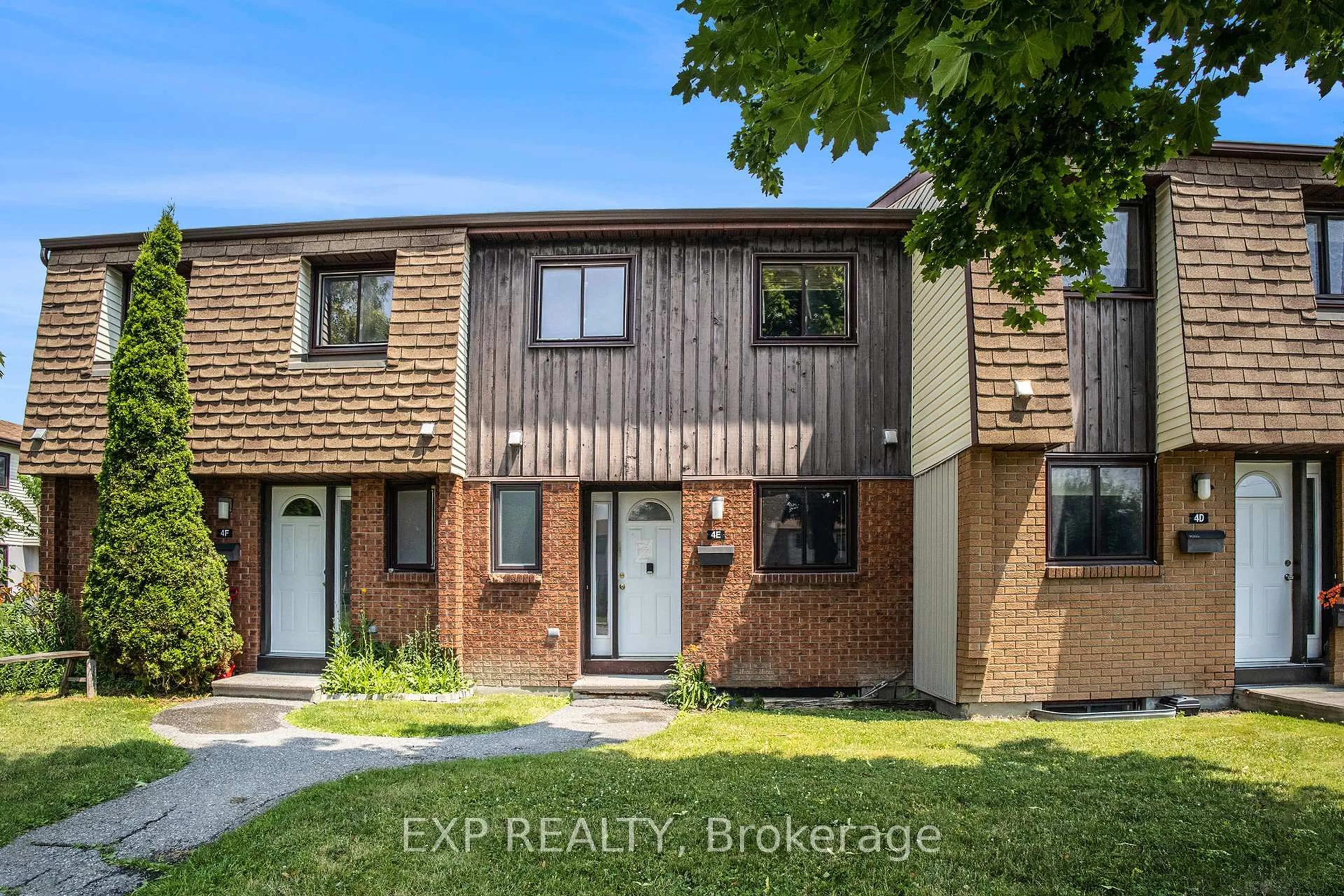 Unknown for 39 Woodvale Green #4E, Ottawa Ontario K2G 4G8