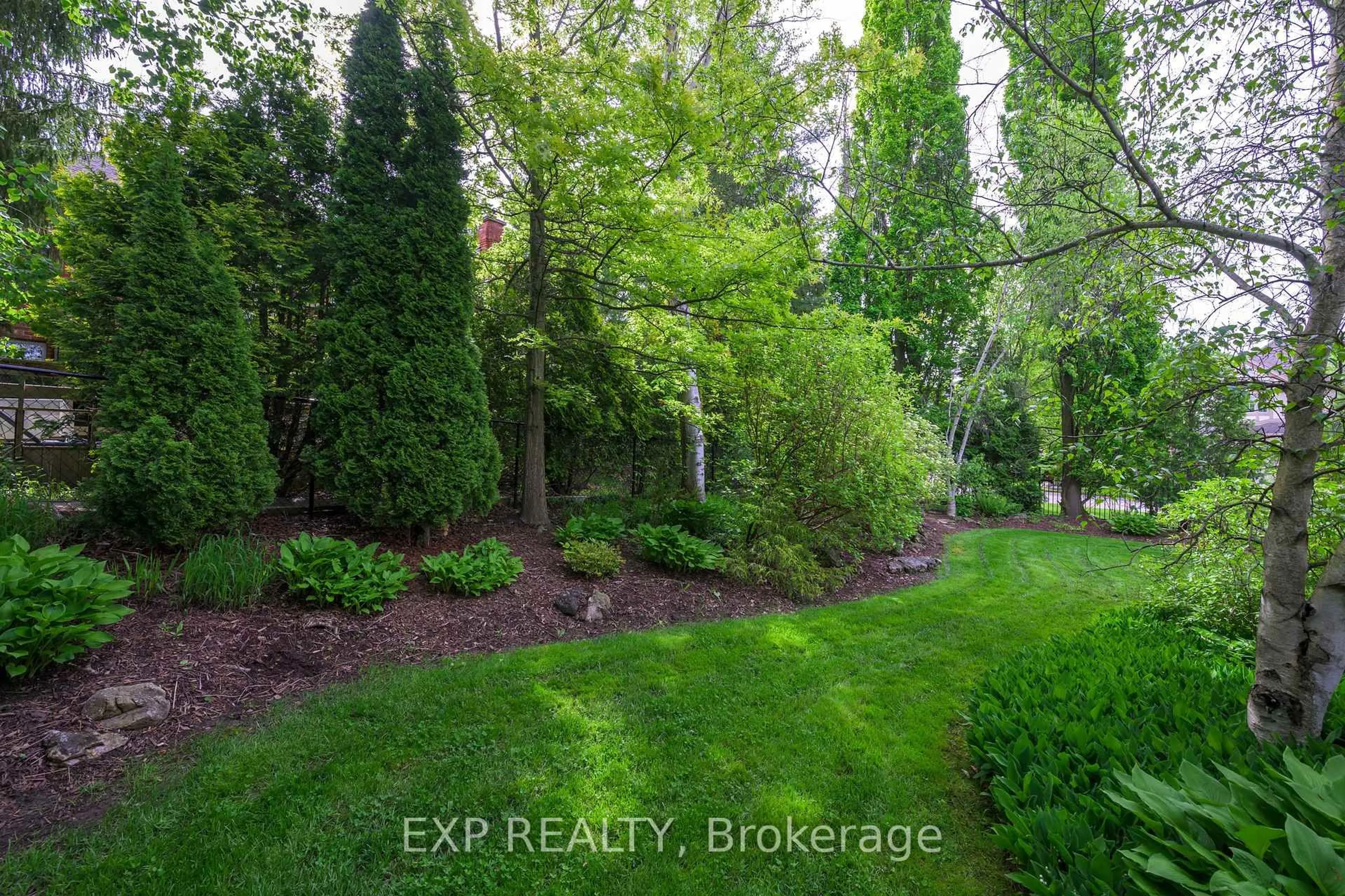 A pic from outside/outdoor area/front of a property/back of a property/a pic from drone, forest/trees view for 22 Glenridge Cres, London North Ontario N6G 4W5
