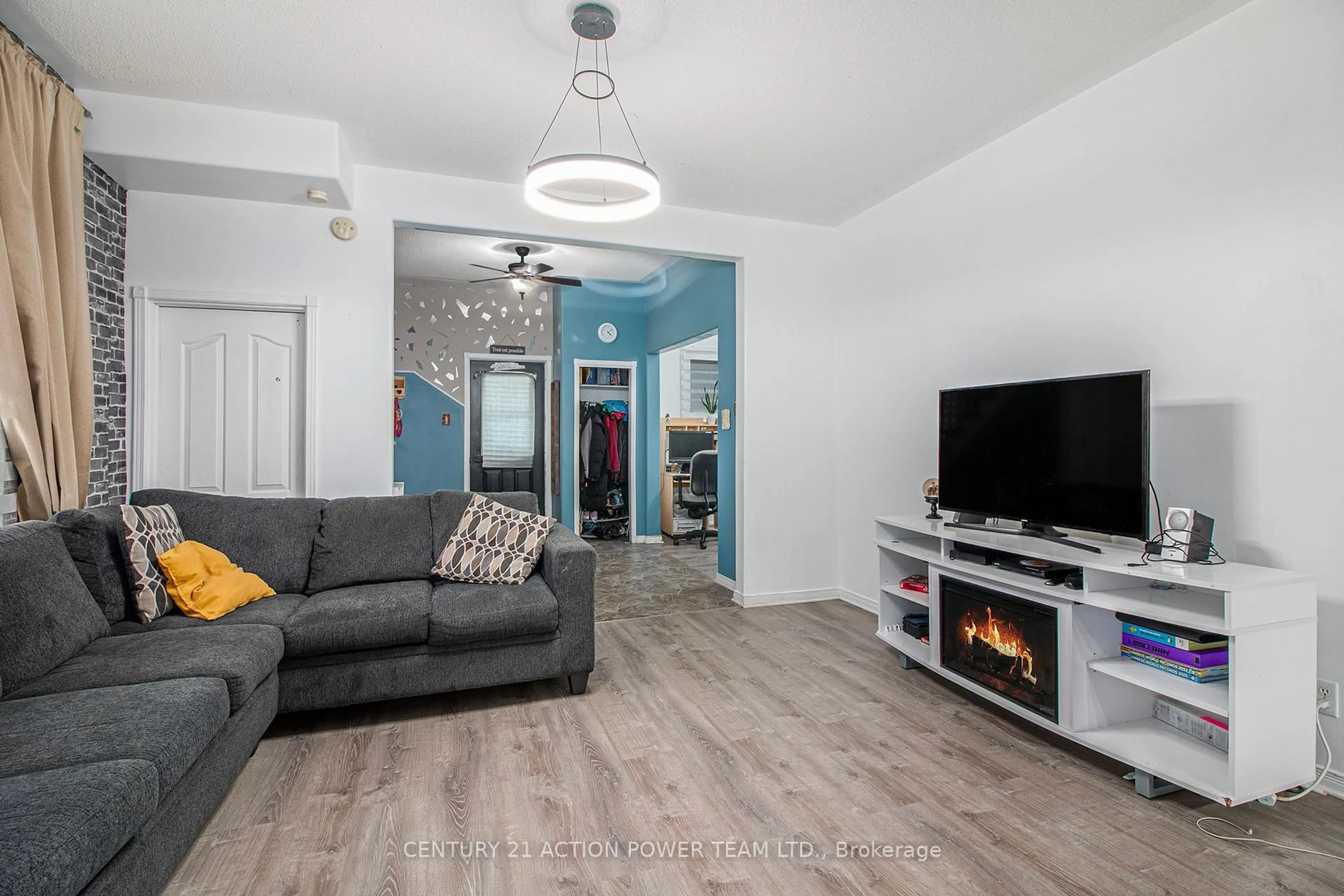 Living room with furniture, unknown for 18 George St, North Stormont Ontario K0A 1R0