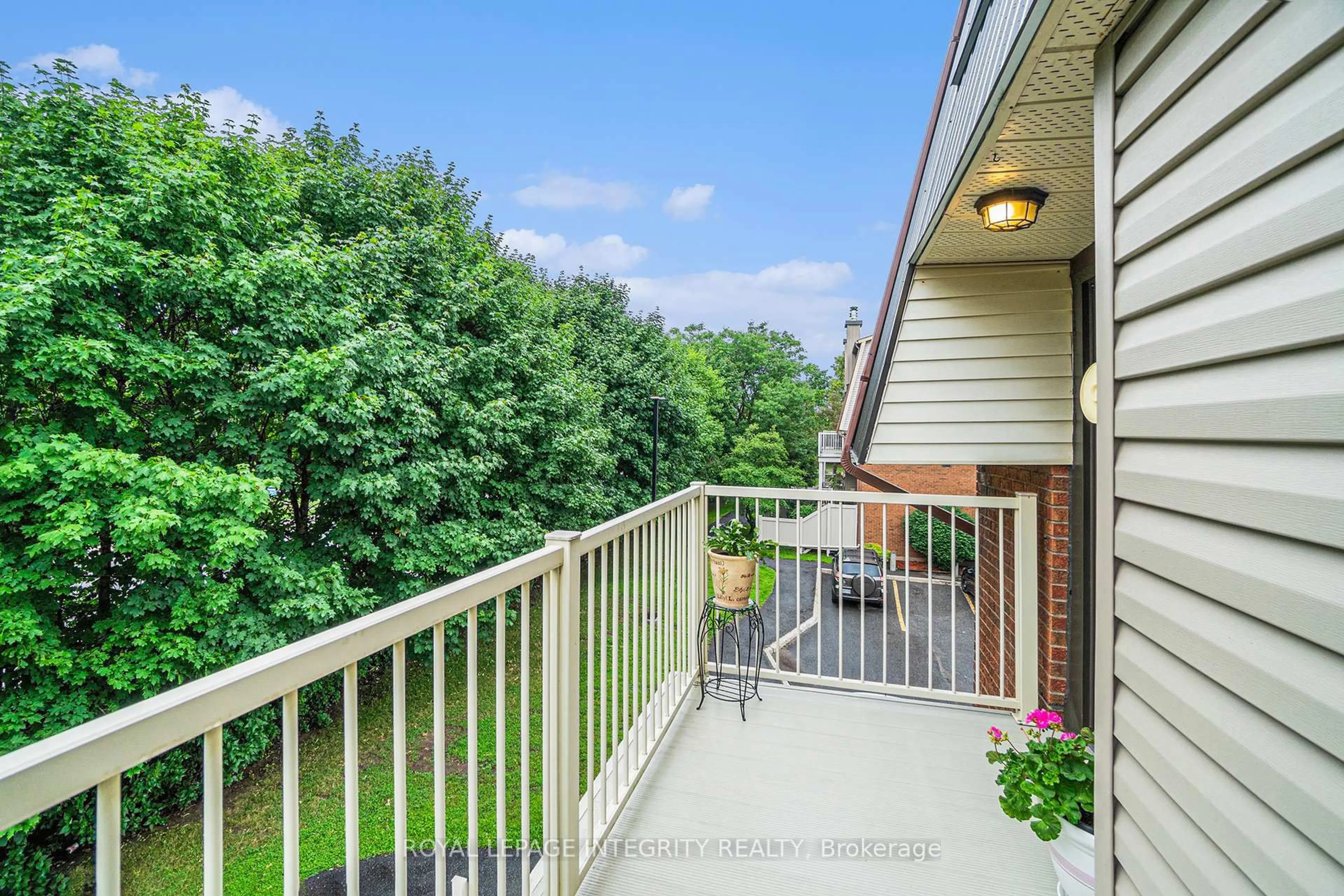 Patio, water/lake/river/ocean view for 6 Sweetbriar Circ #7, Ottawa Ontario K2J 2K4