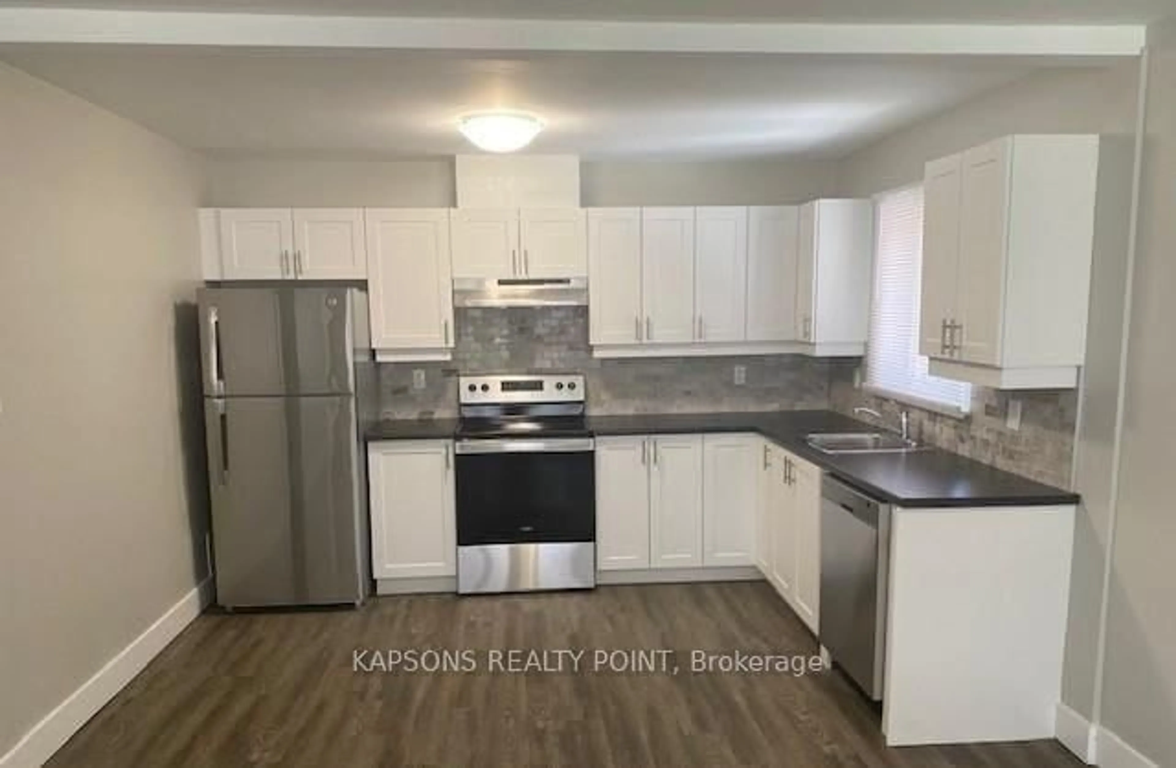 Standard kitchen, unknown for 317 Manitoba St, London East Ontario N5W 4W2