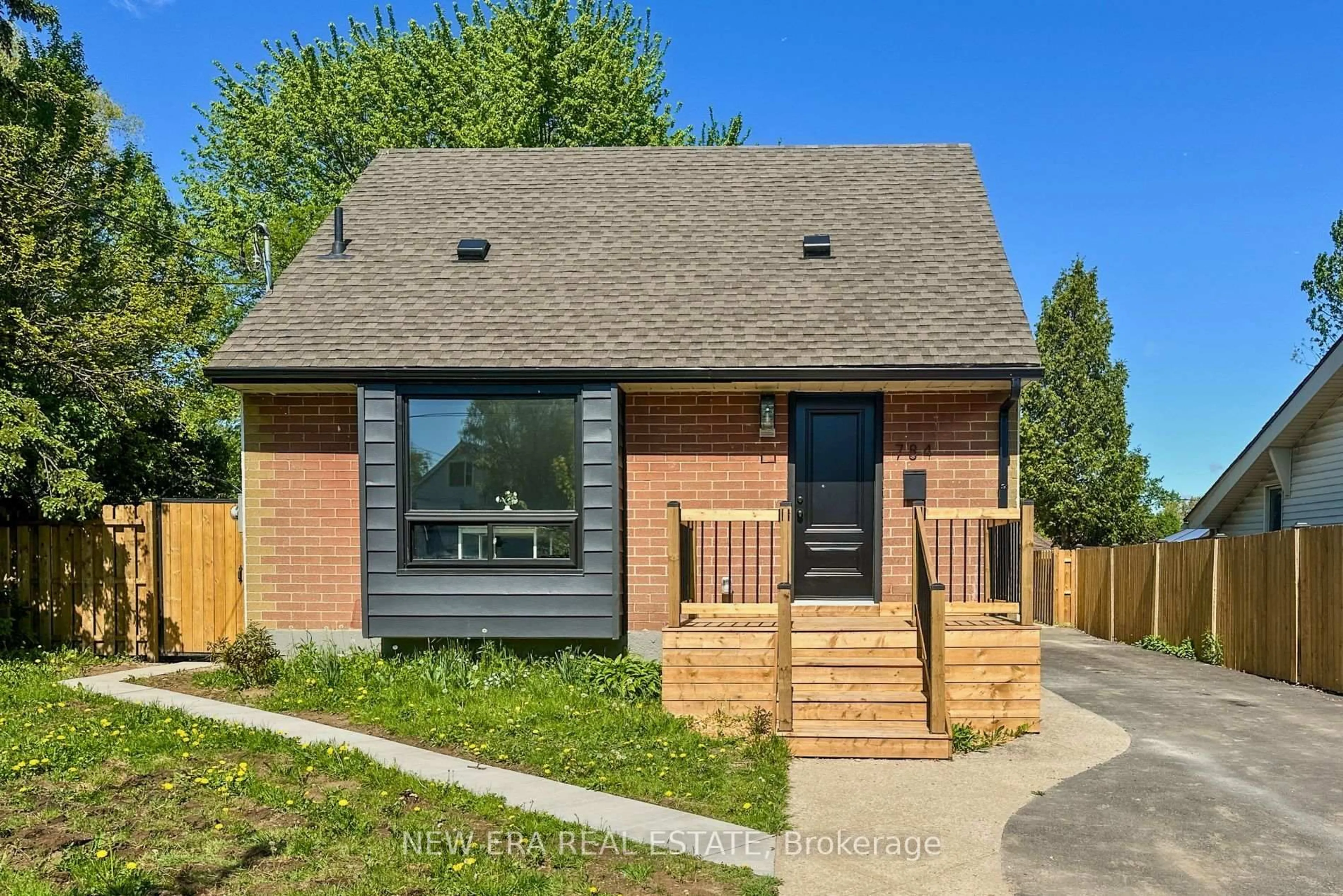 Home with brick exterior material, street for 784 Upper Gage Dr, Hamilton Ontario L8V 4K4