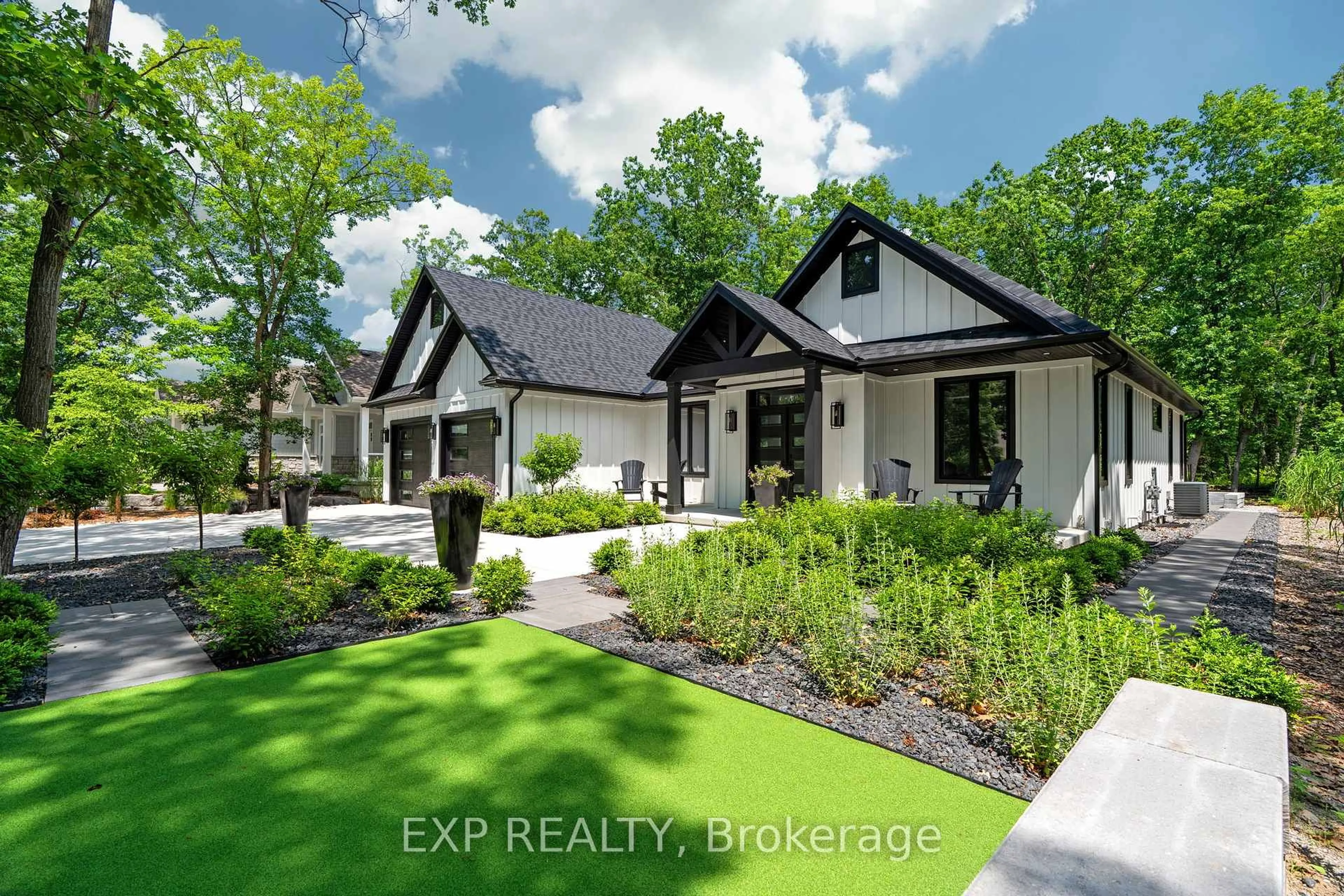 Unknown for 10143 Pinery Bluffs Rd, Lambton Shores Ontario N0M 1T0