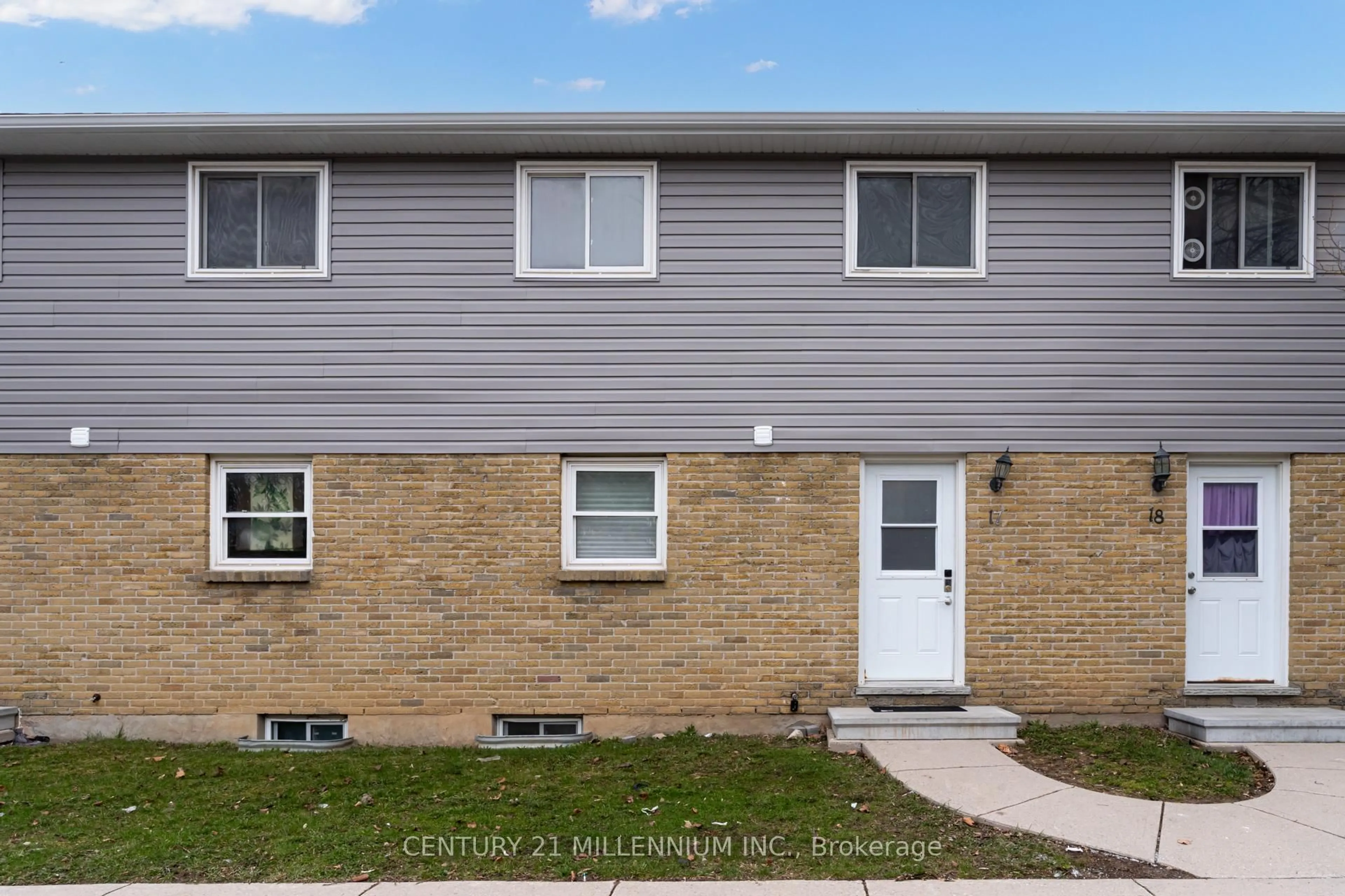 Home with vinyl exterior material, street for 470 Second St #17, London East Ontario N5V 3X3
