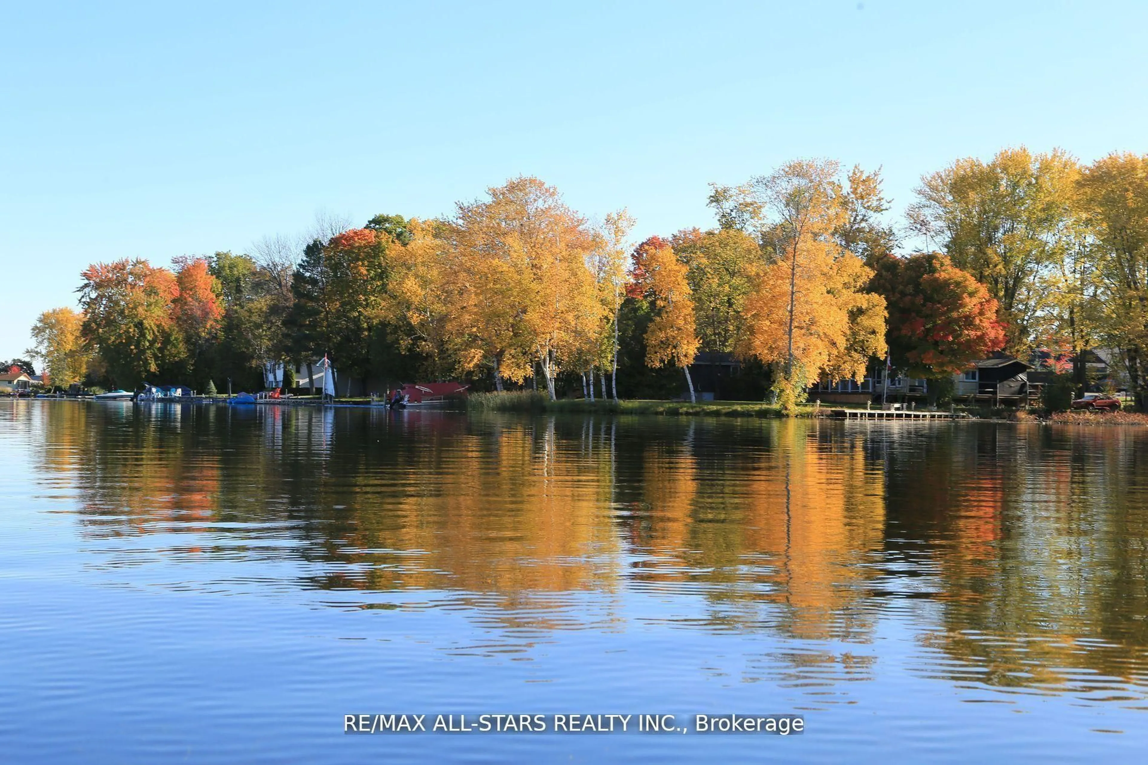 Blurry image for 122 Fenelon Dr, Kawartha Lakes Ontario K0M 1G0