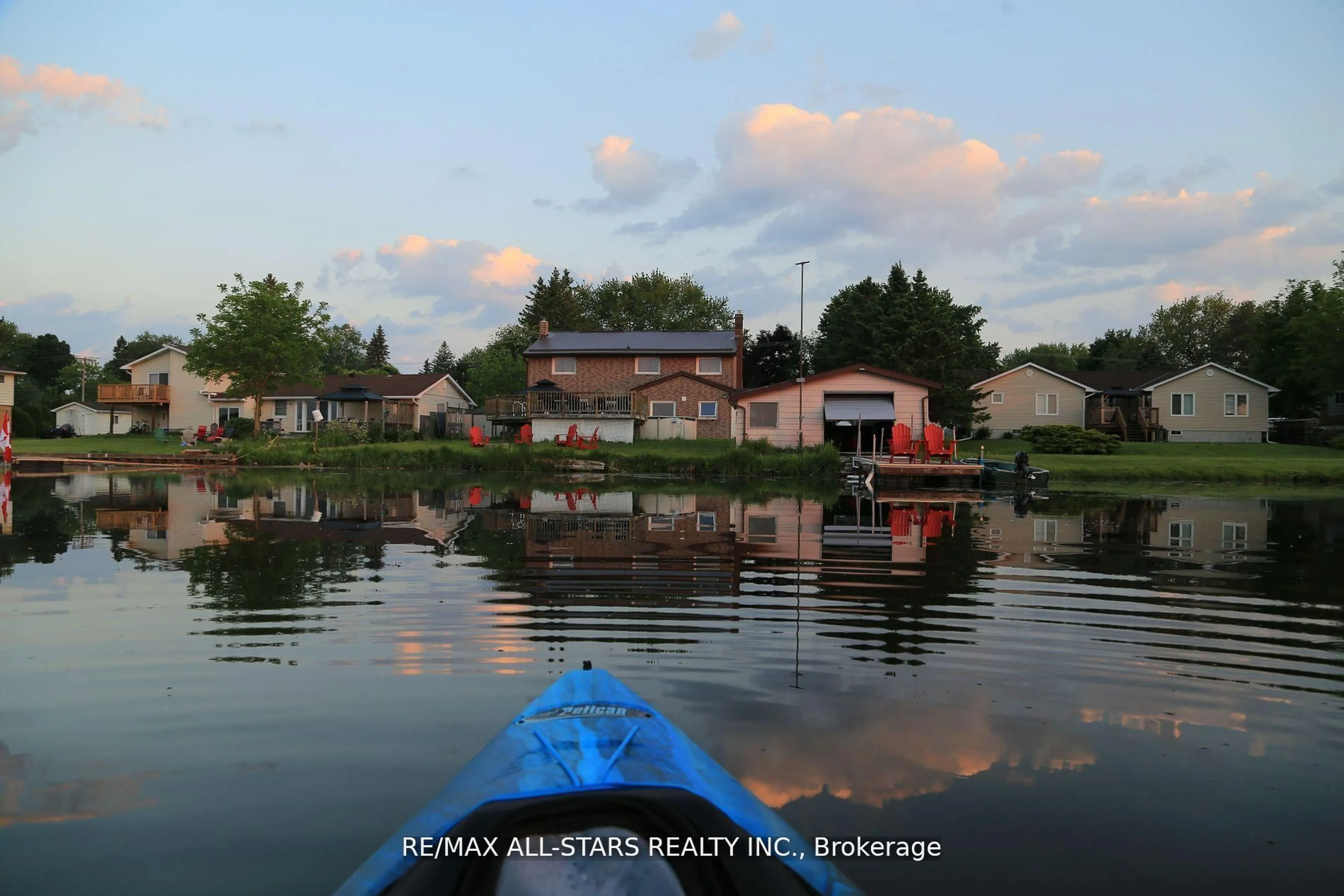 Blurry image for 122 Fenelon Dr, Kawartha Lakes Ontario K0M 1G0