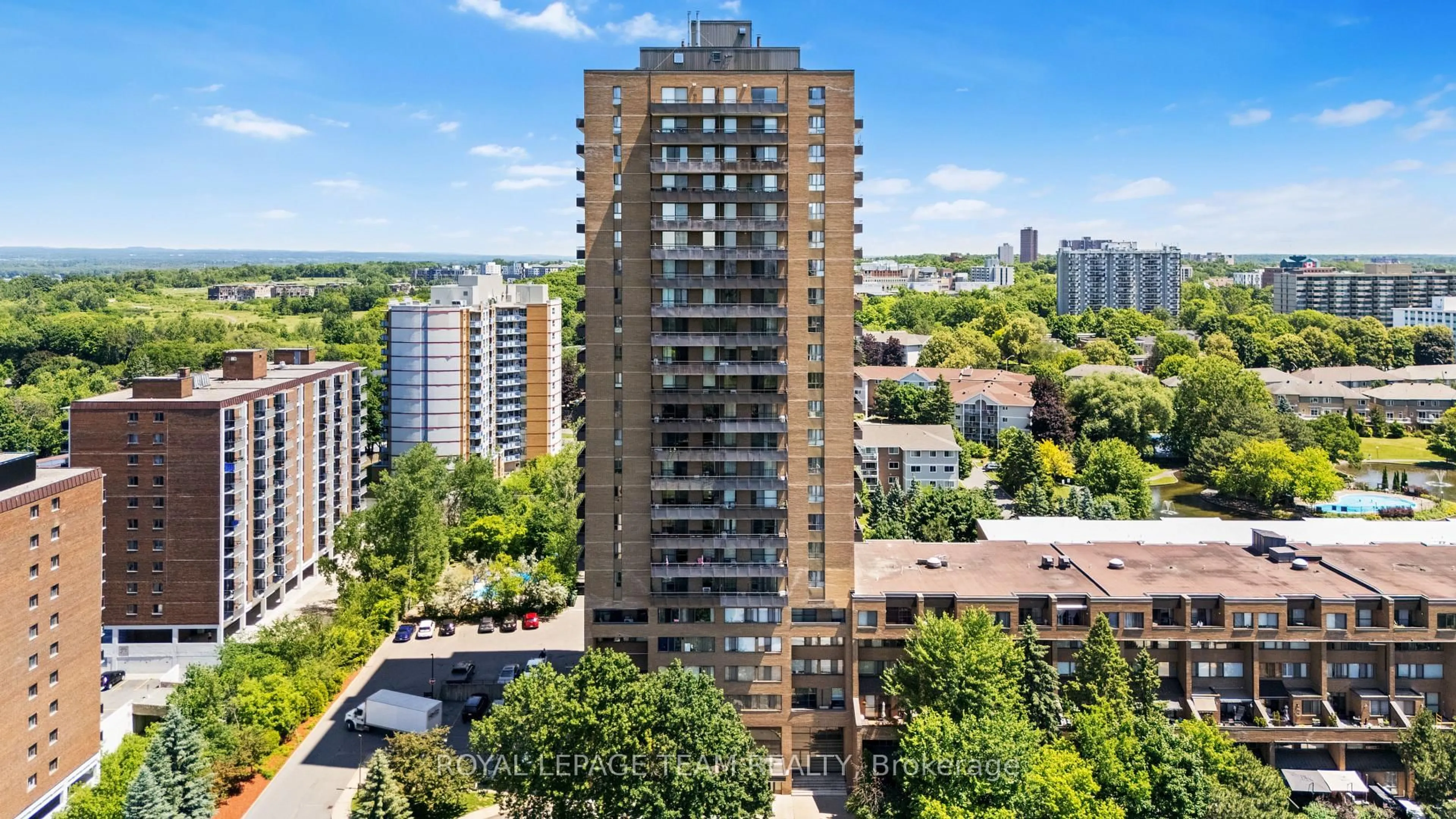 A pic from outside/outdoor area/front of a property/back of a property/a pic from drone, city buildings view from balcony for 505 St. Laurent Blvd #2406, Ottawa Ontario K1K 3X4
