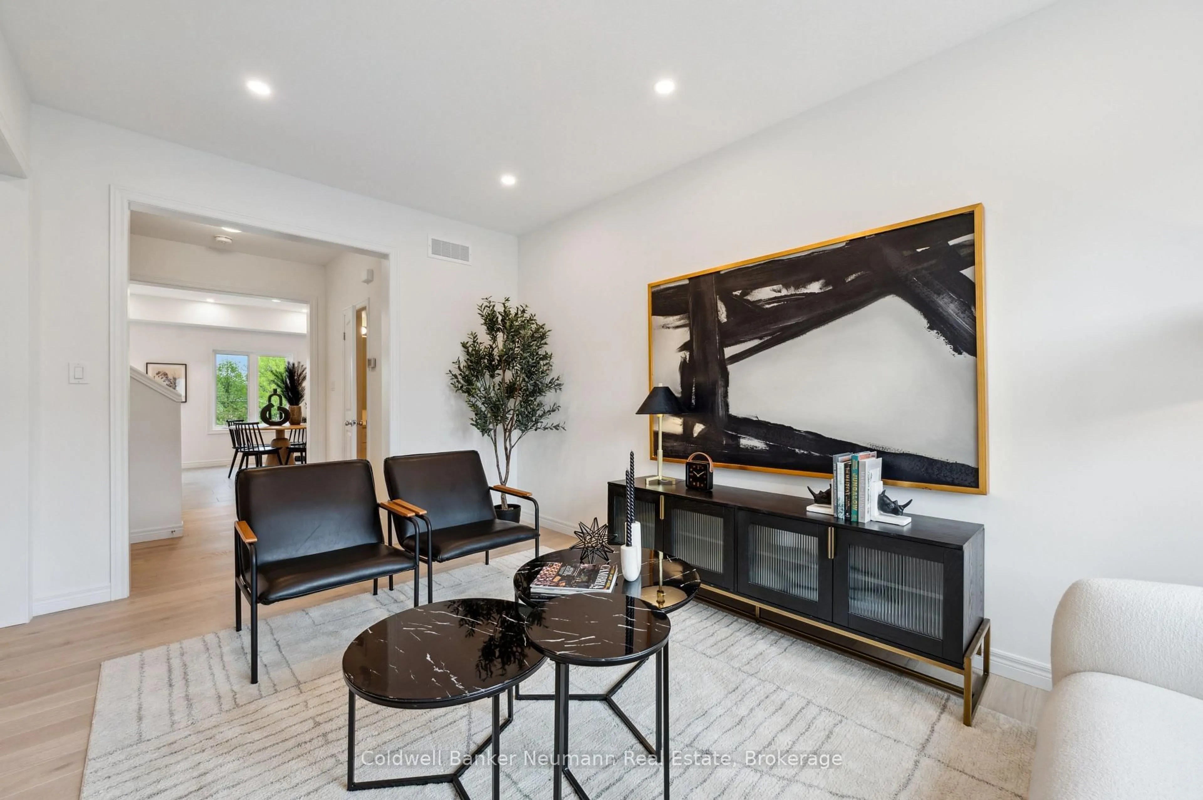 Lobby for 14 Sora Lane, Guelph Ontario N1E 0T4