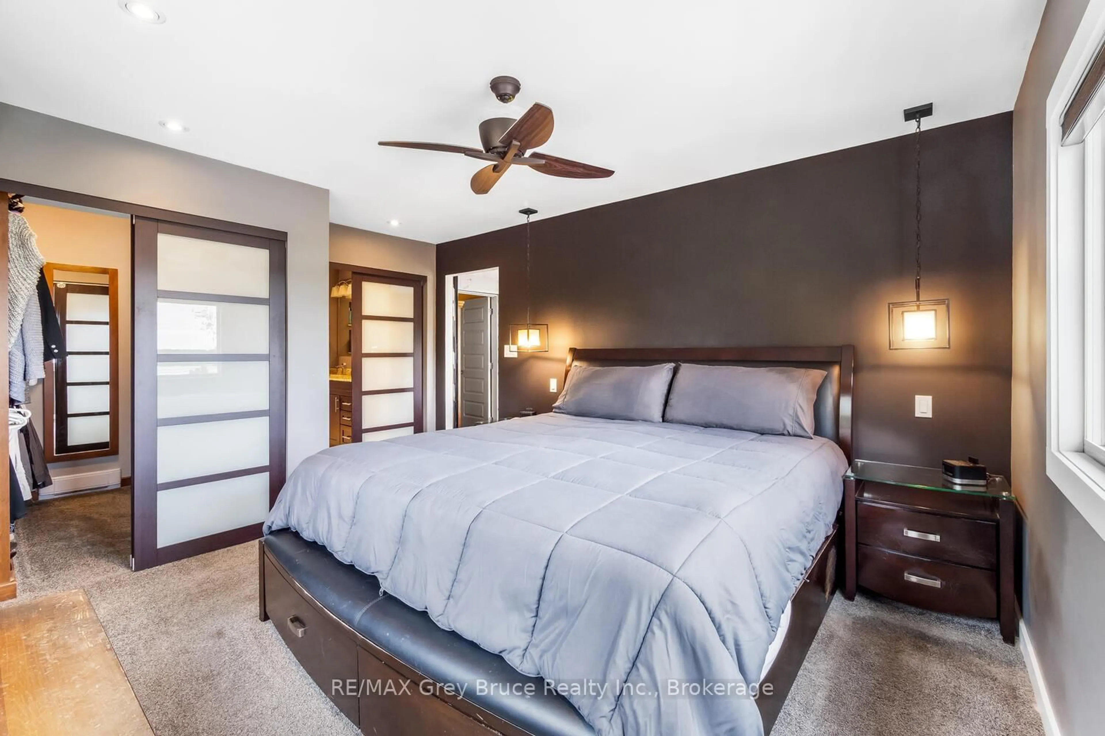 Bedroom with bed, unknown for 68 Tamarac Rd, Northern Bruce Peninsula Ontario N0H 2M0
