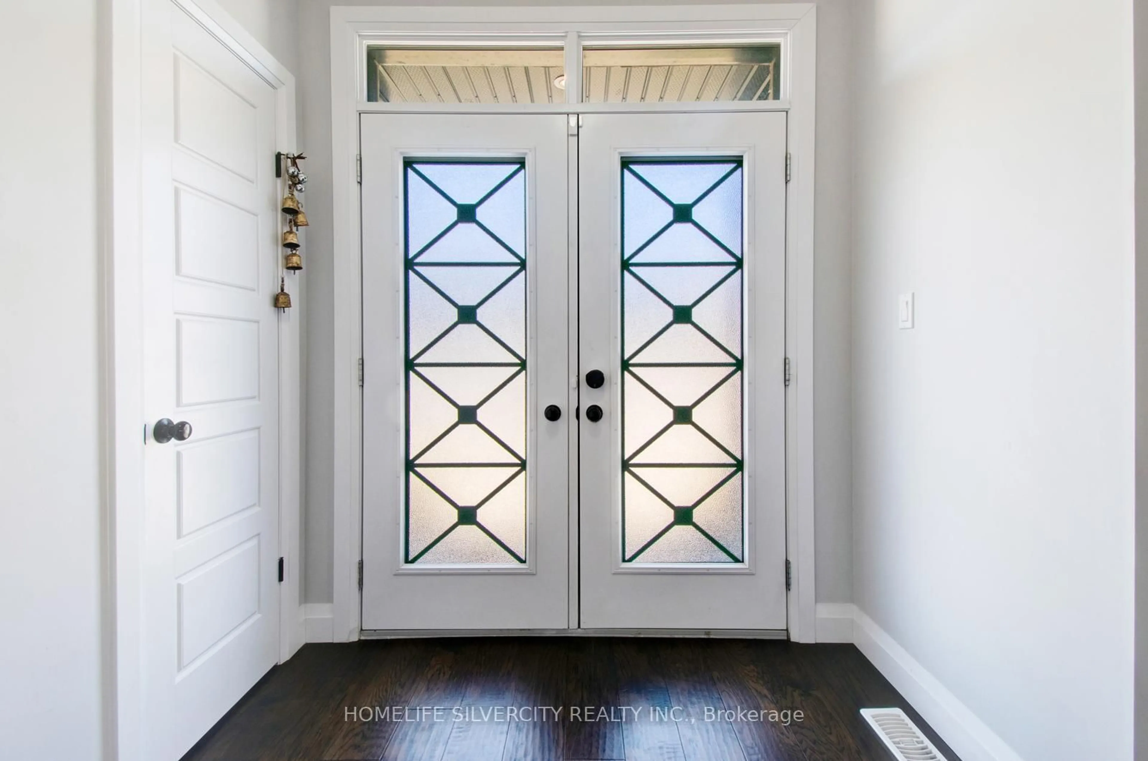 Indoor entryway for 556 Mayapple St, Waterloo Ontario N2V 0C3